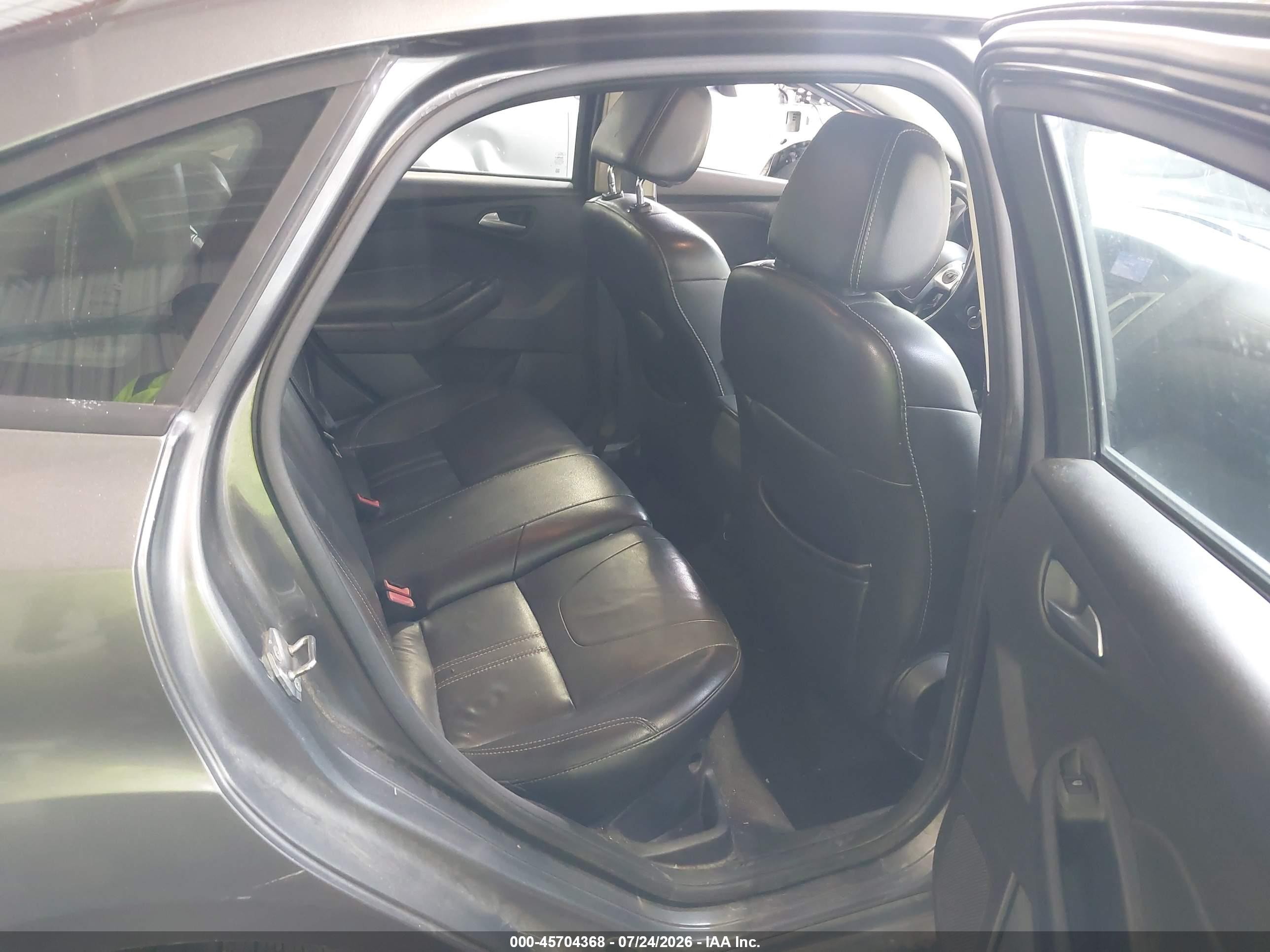 2013 Ford Focus Se Gray vin: 1FADP3F29DL104875