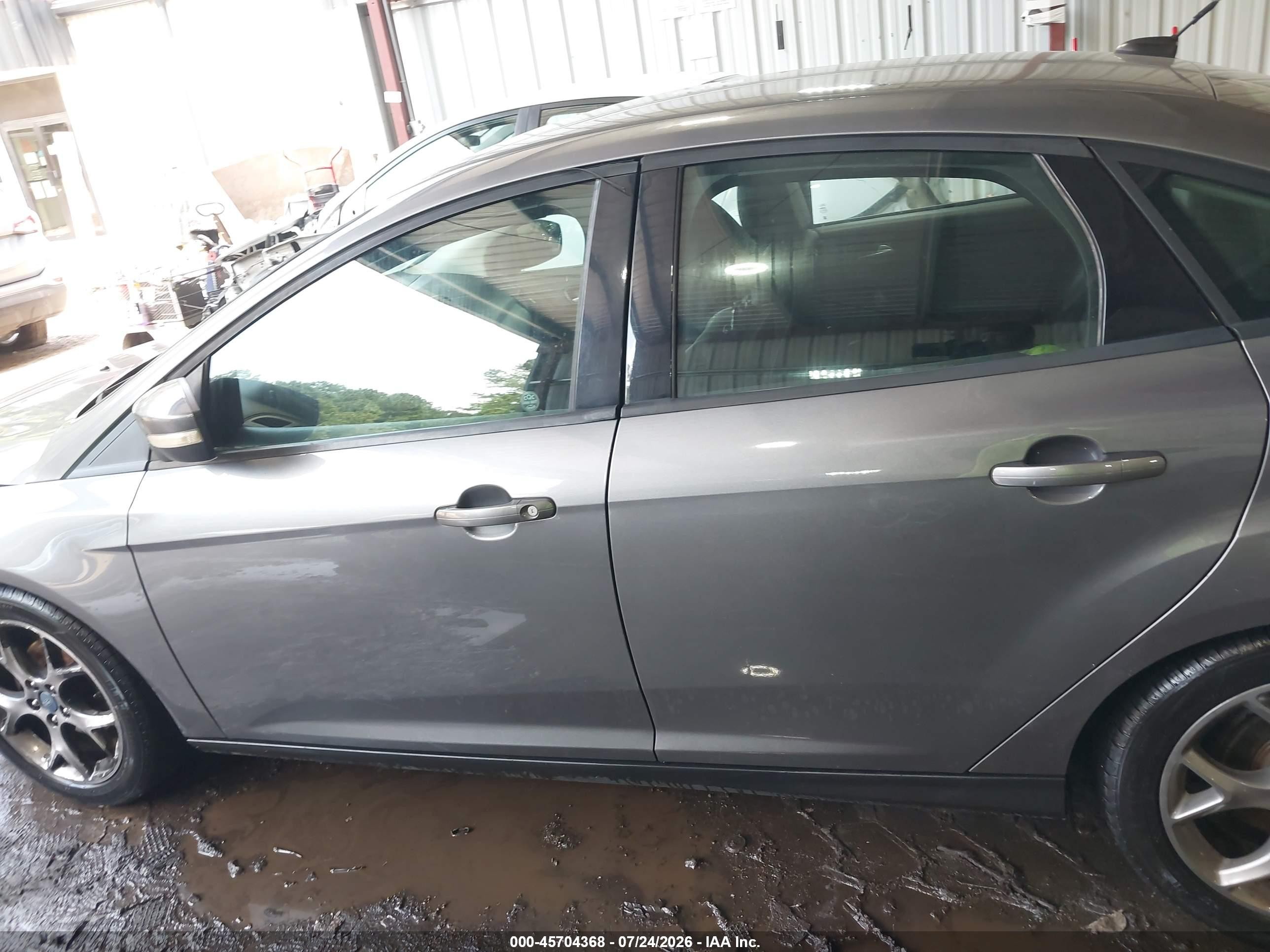 2013 Ford Focus Se Gray vin: 1FADP3F29DL104875