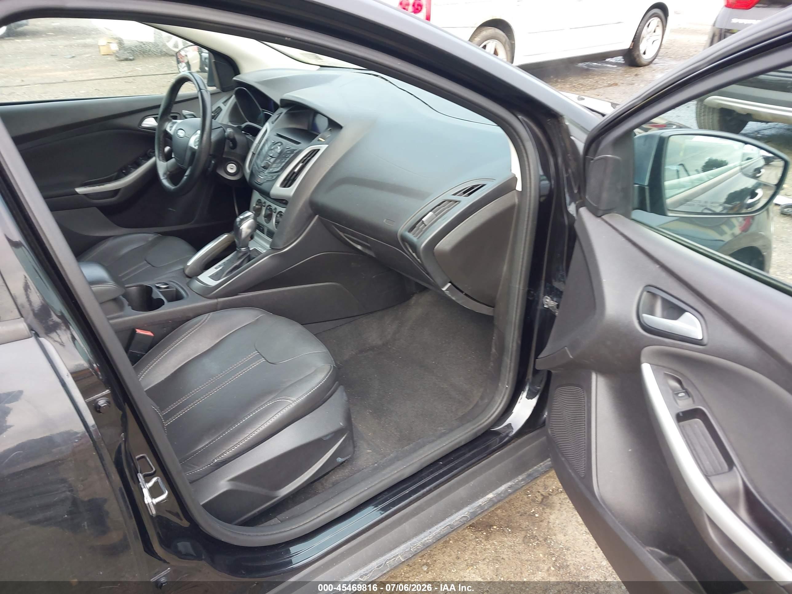 2013 Ford Focus Se Black vin: 1FADP3F29DL121188