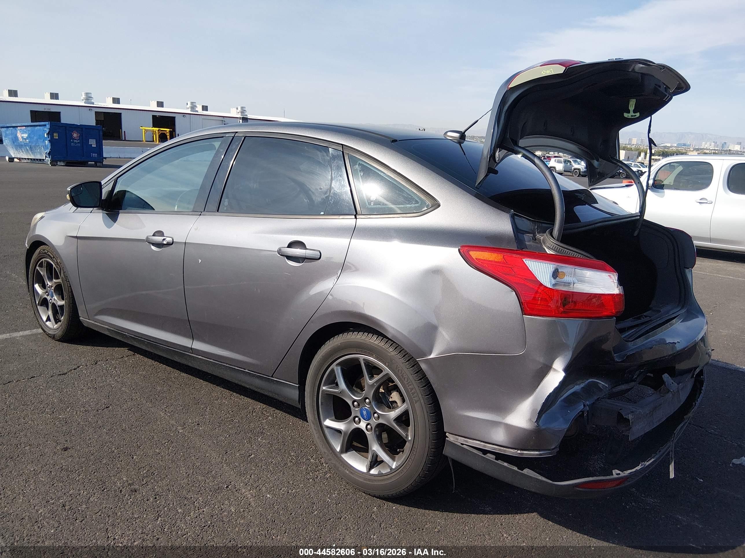 2013 Ford Focus Se Gray vin: 1FADP3F29DL201512