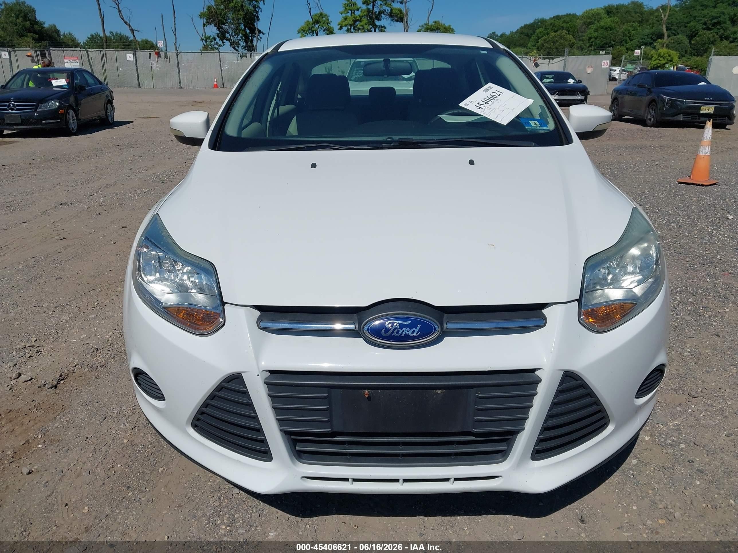 2013 Ford Focus Se White vin: 1FADP3F29DL207049