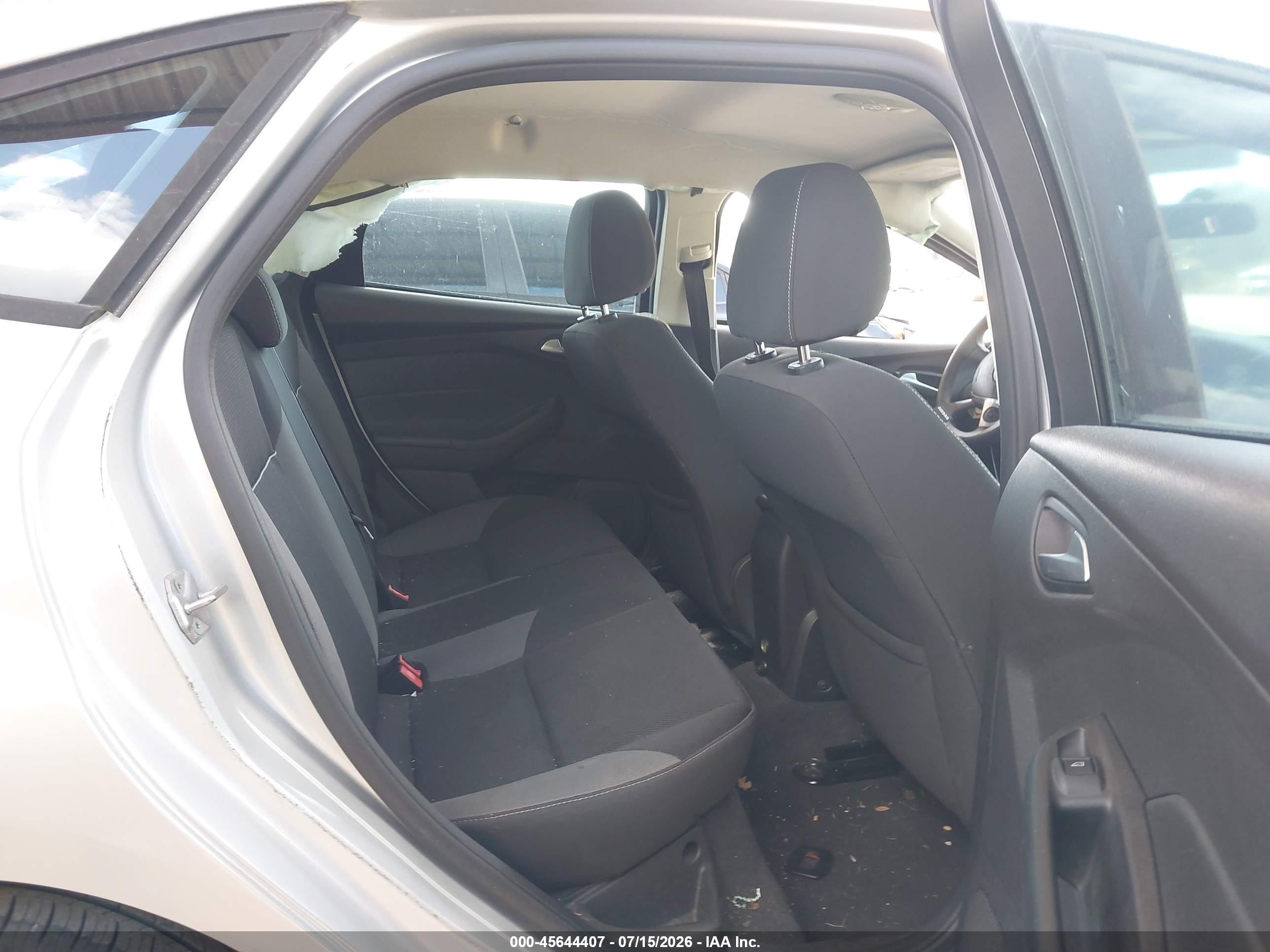 2013 Ford Focus Se Silver vin: 1FADP3F29DL207875