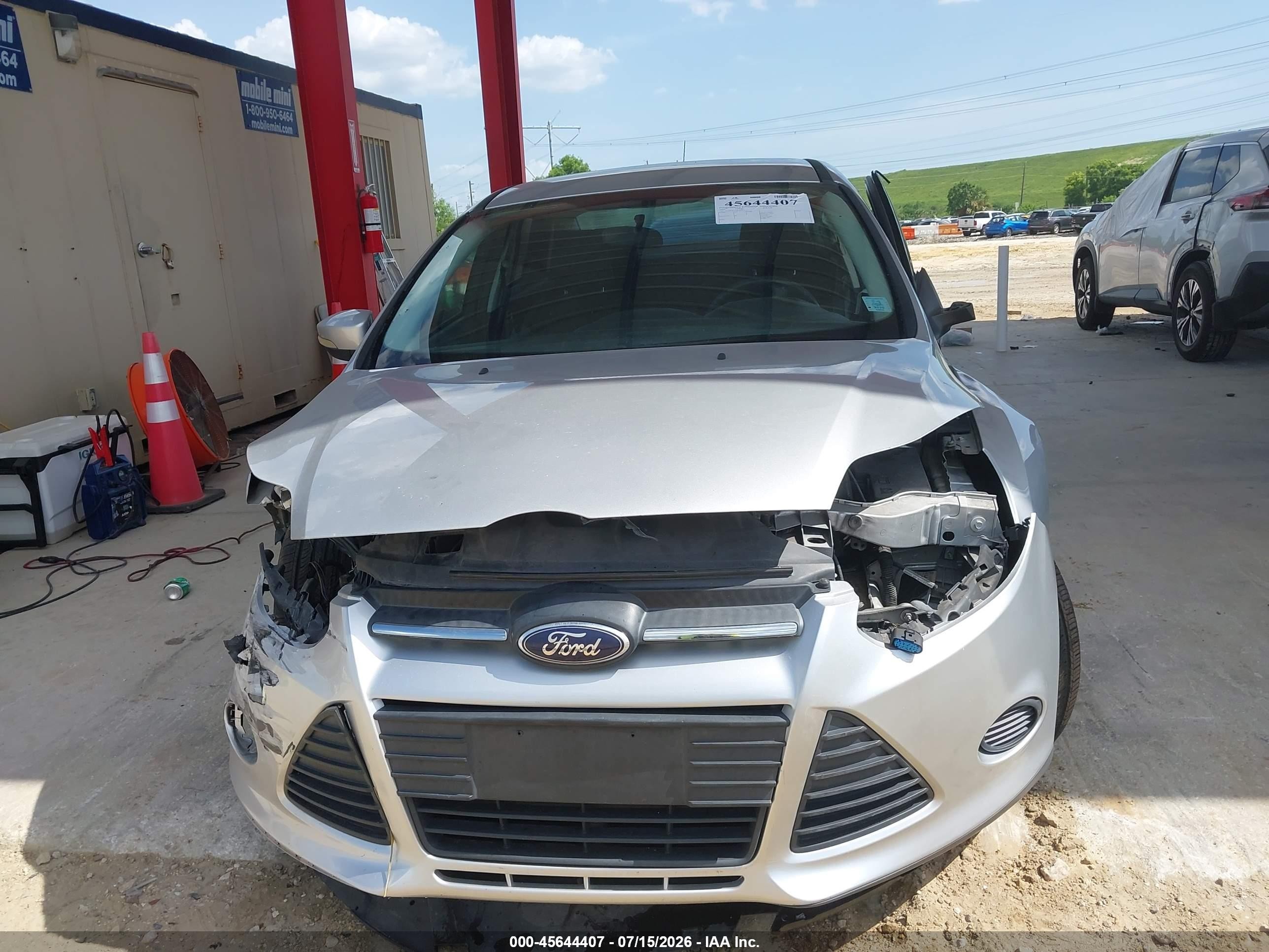 2013 Ford Focus Se Silver vin: 1FADP3F29DL207875