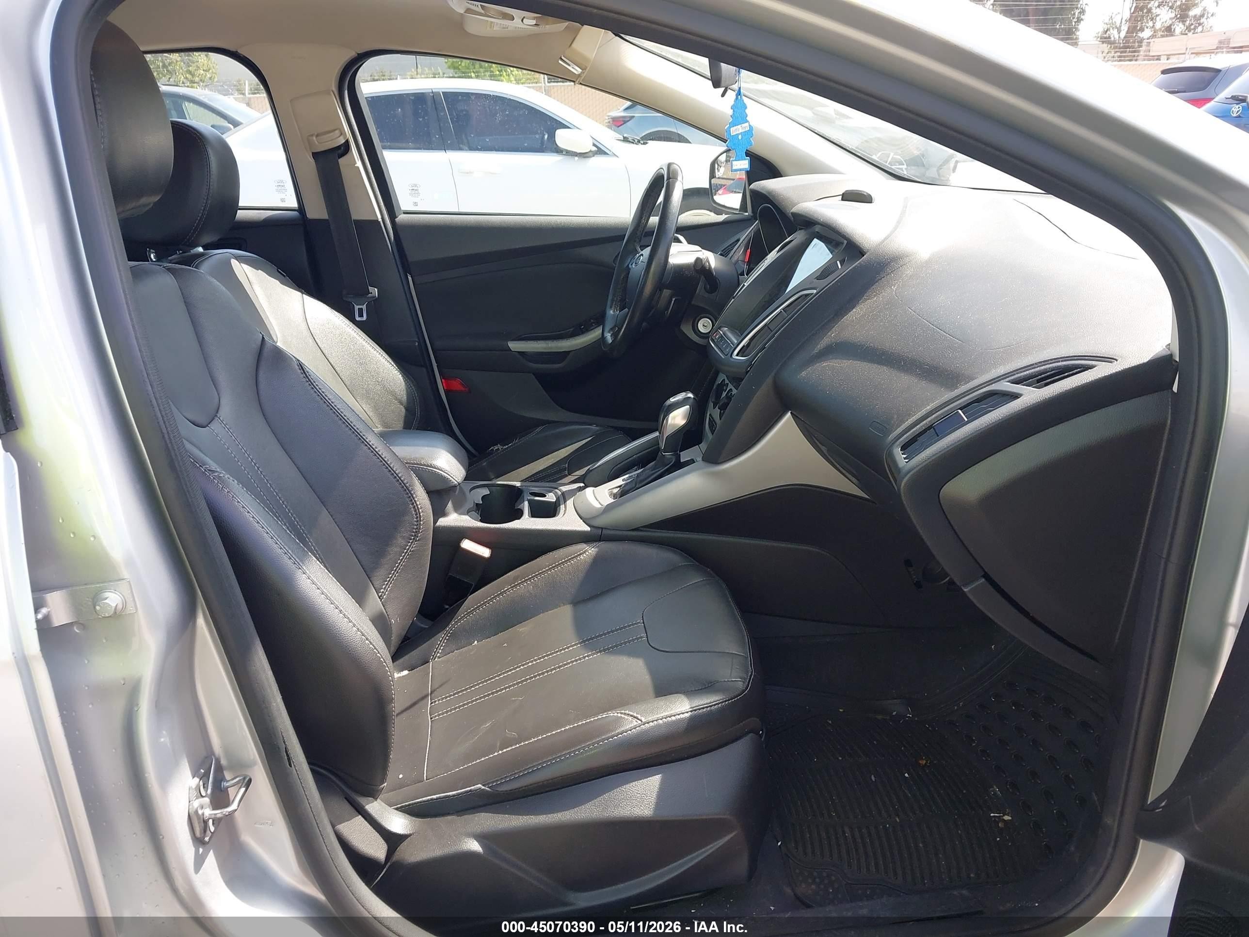 2013 Ford Focus Se Silver vin: 1FADP3F29DL272001