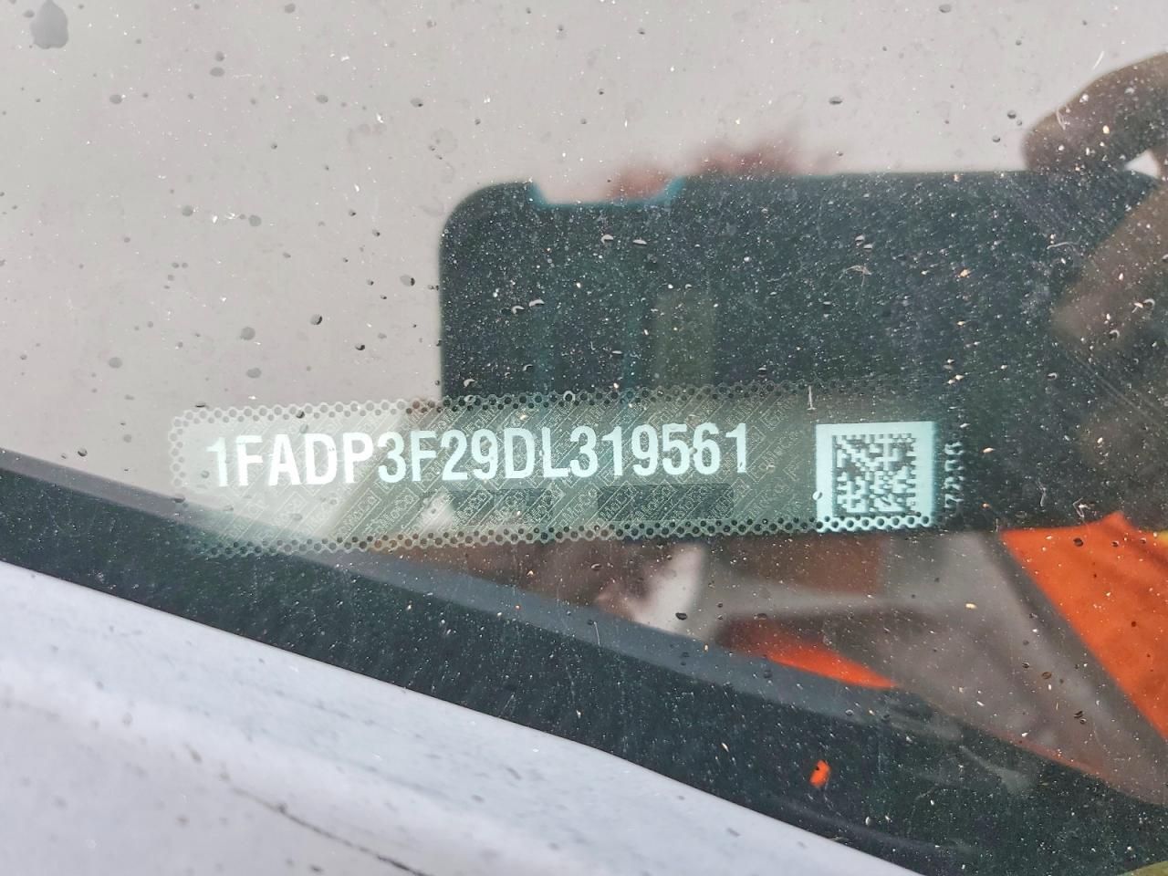 2013 Ford Focus Se Черный vin: 1FADP3F29DL319561