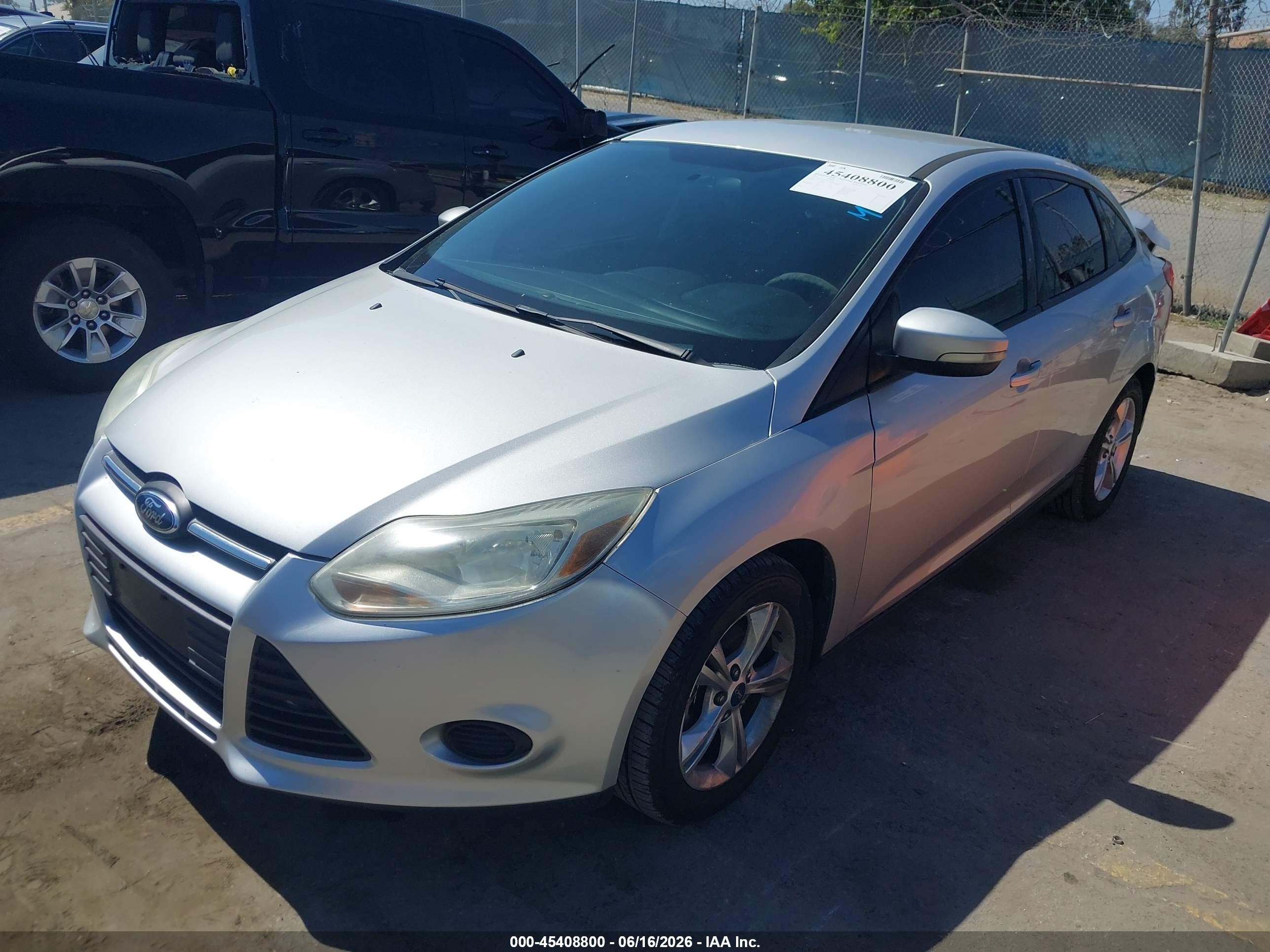 2013 Ford Focus Se Серебряный vin: 1FADP3F29DL376293