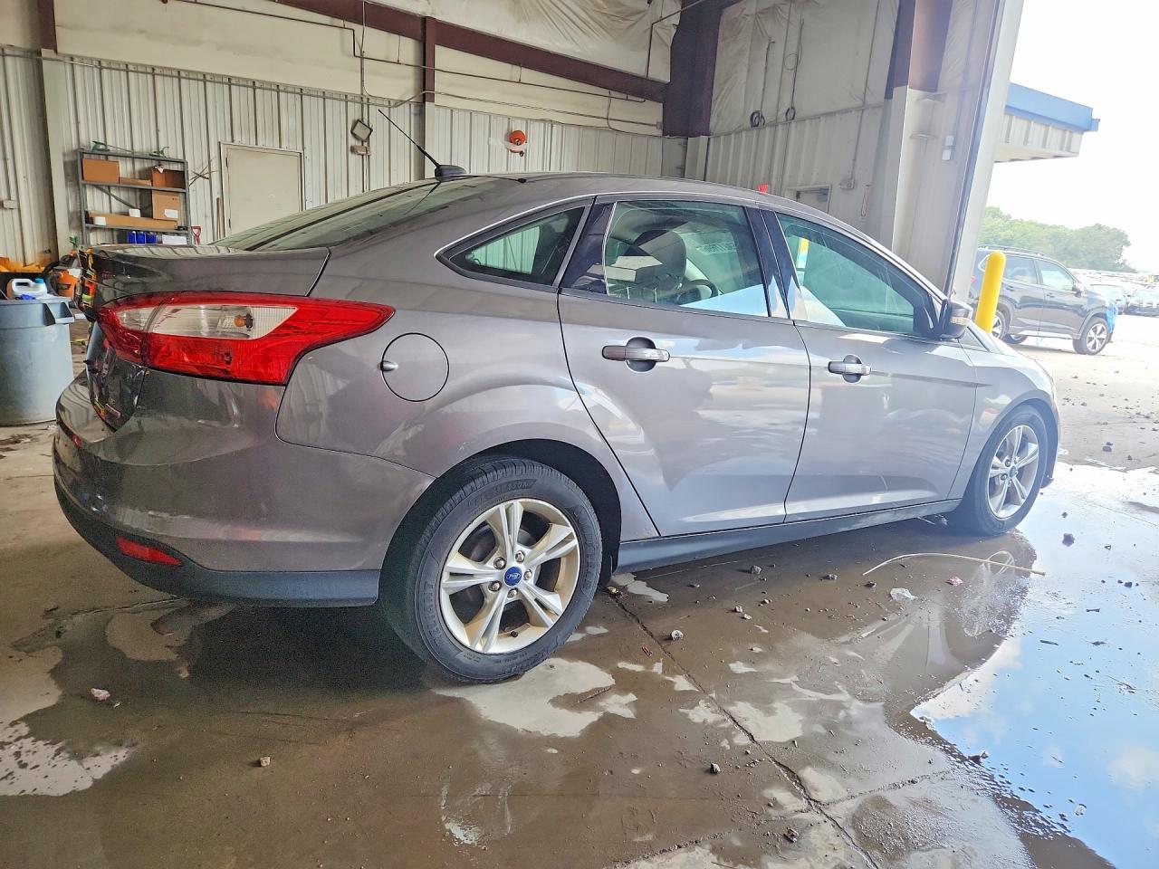 2013 Ford Focus Se Gray vin: 1FADP3F29DL379808
