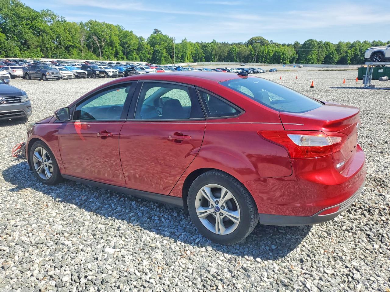 2014 Ford Focus Se Red vin: 1FADP3F29EL103484