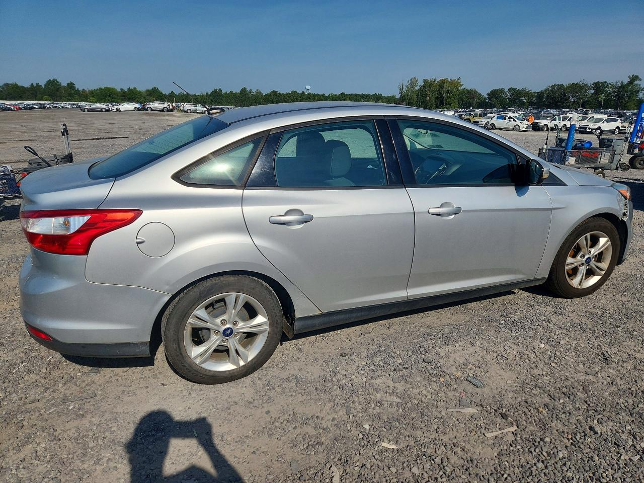 2014 Ford Focus Se Silver vin: 1FADP3F29EL105025