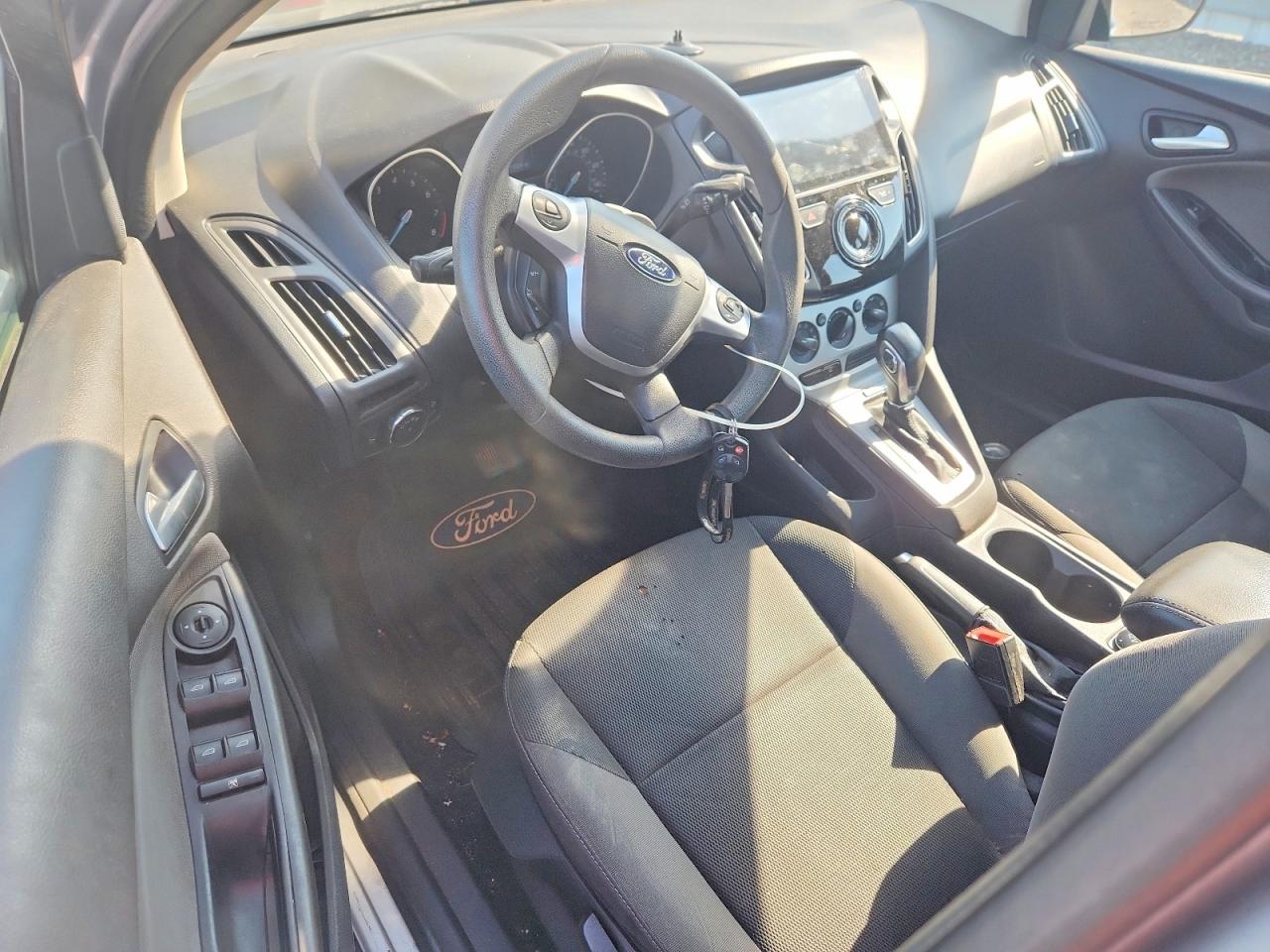 2014 Ford Focus Se Silver vin: 1FADP3F29EL105025