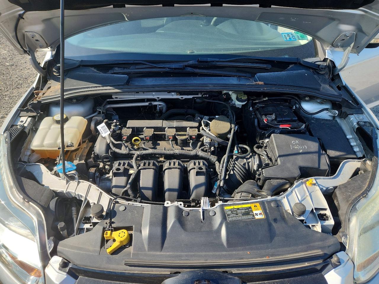 2014 Ford Focus Se Silver vin: 1FADP3F29EL105025