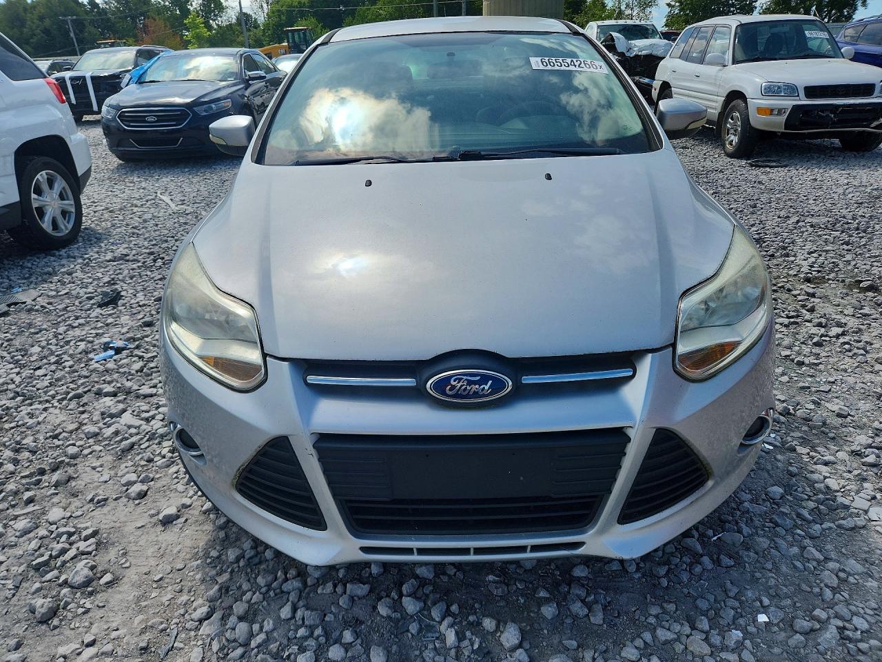 2014 Ford Focus Se Silver vin: 1FADP3F29EL107454