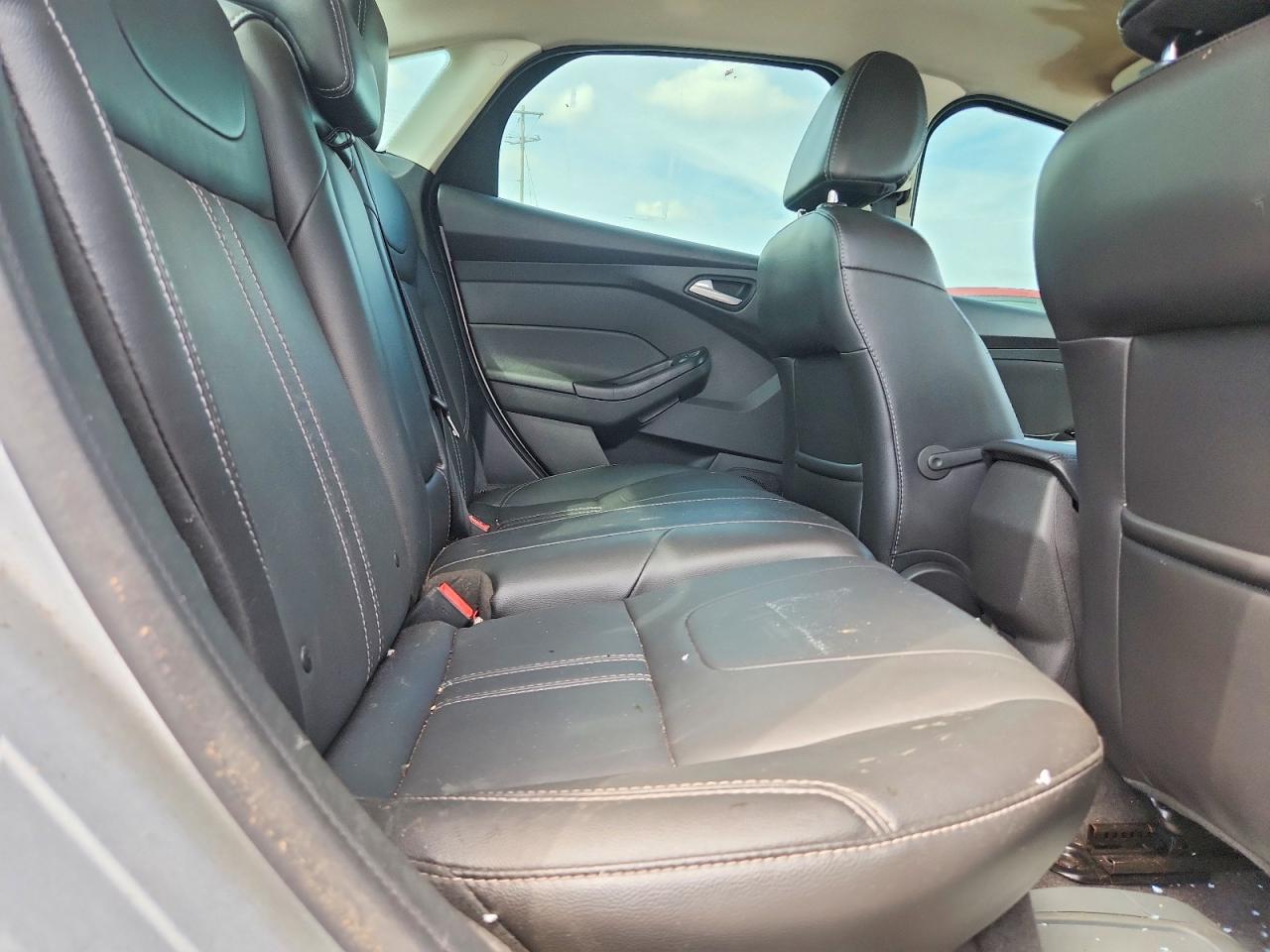 2014 Ford Focus Se Silver vin: 1FADP3F29EL107454