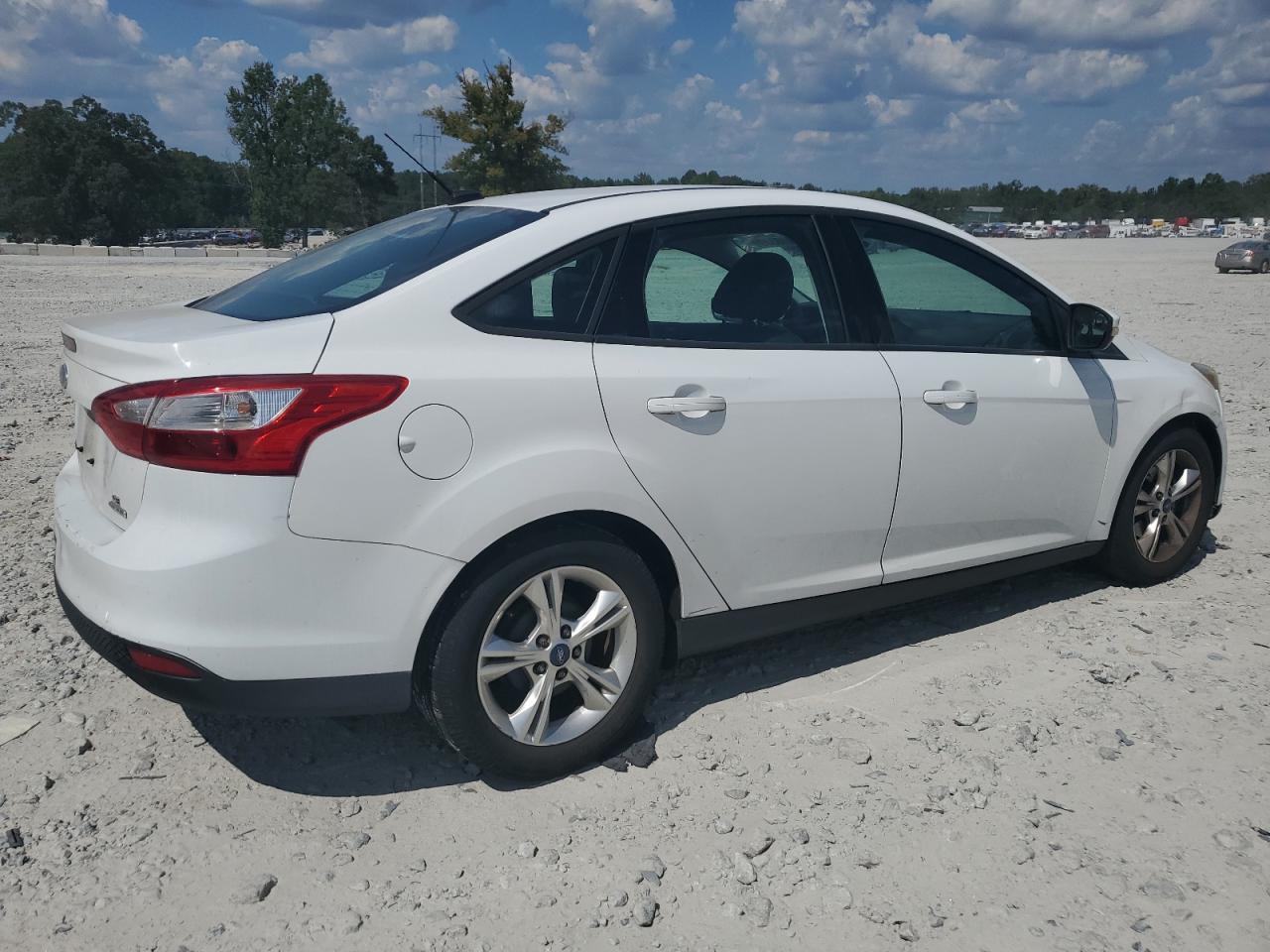 2014 Ford Focus Se White vin: 1FADP3F29EL127381