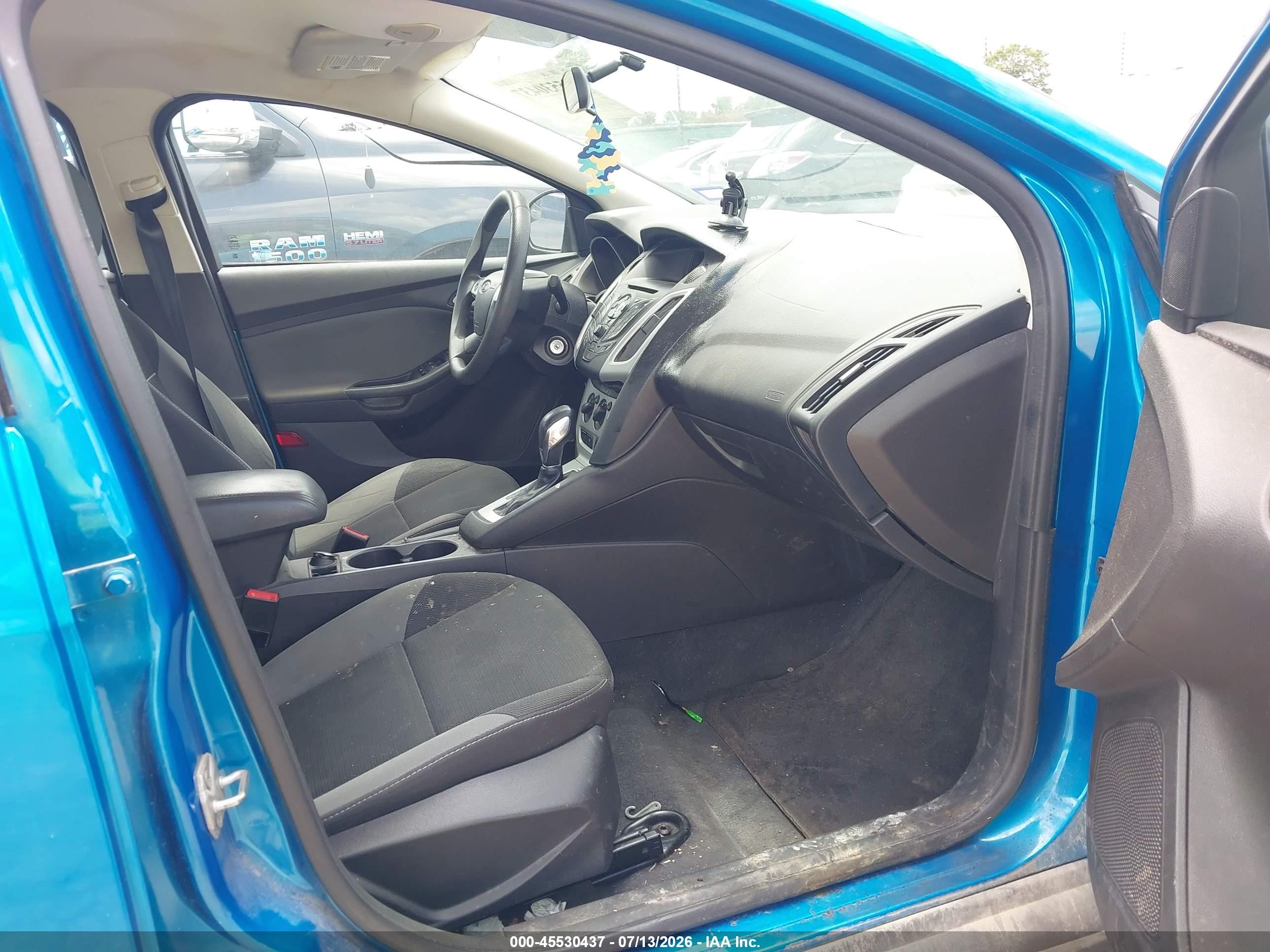 2014 Ford Focus Se Blue vin: 1FADP3F29EL137859