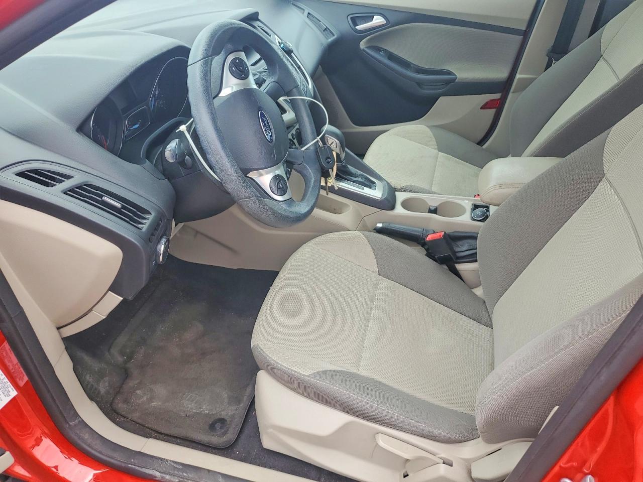 2014 Ford Focus Se Red vin: 1FADP3F29EL139899