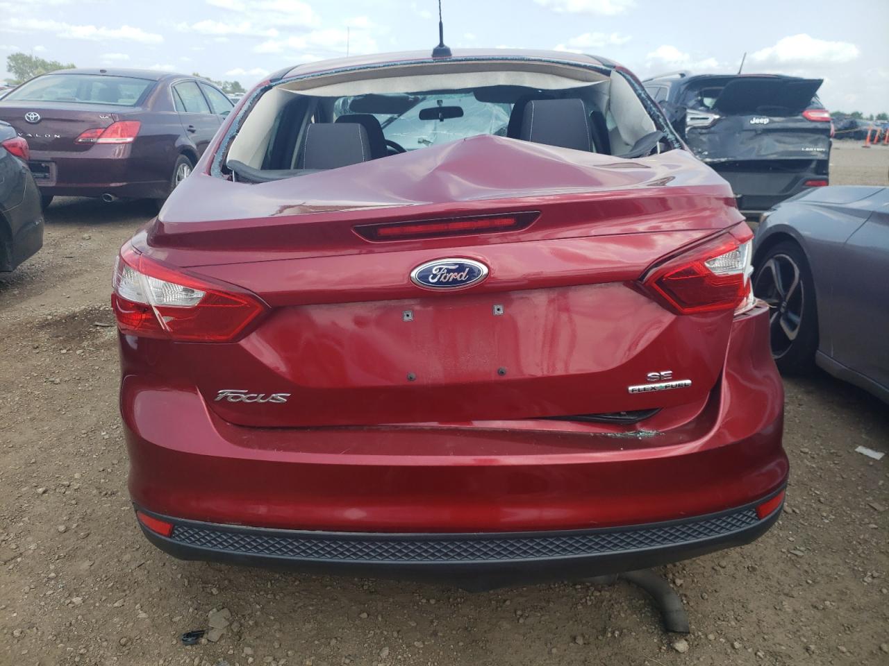 2014 Ford Focus Se Red vin: 1FADP3F29EL155004