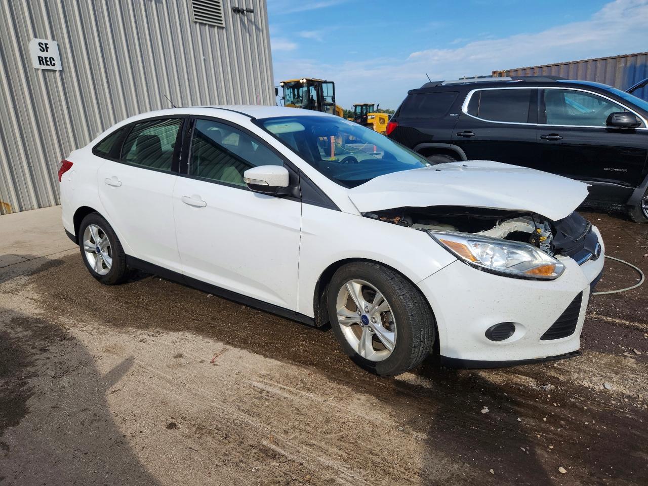 2014 Ford Focus Se White vin: 1FADP3F29EL157903