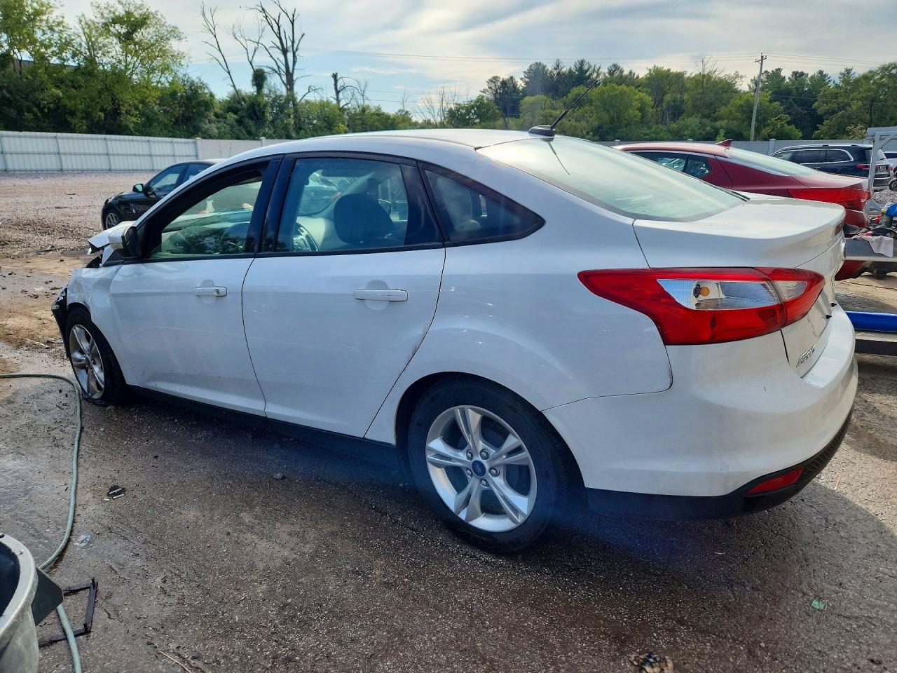 2014 Ford Focus Se White vin: 1FADP3F29EL157903