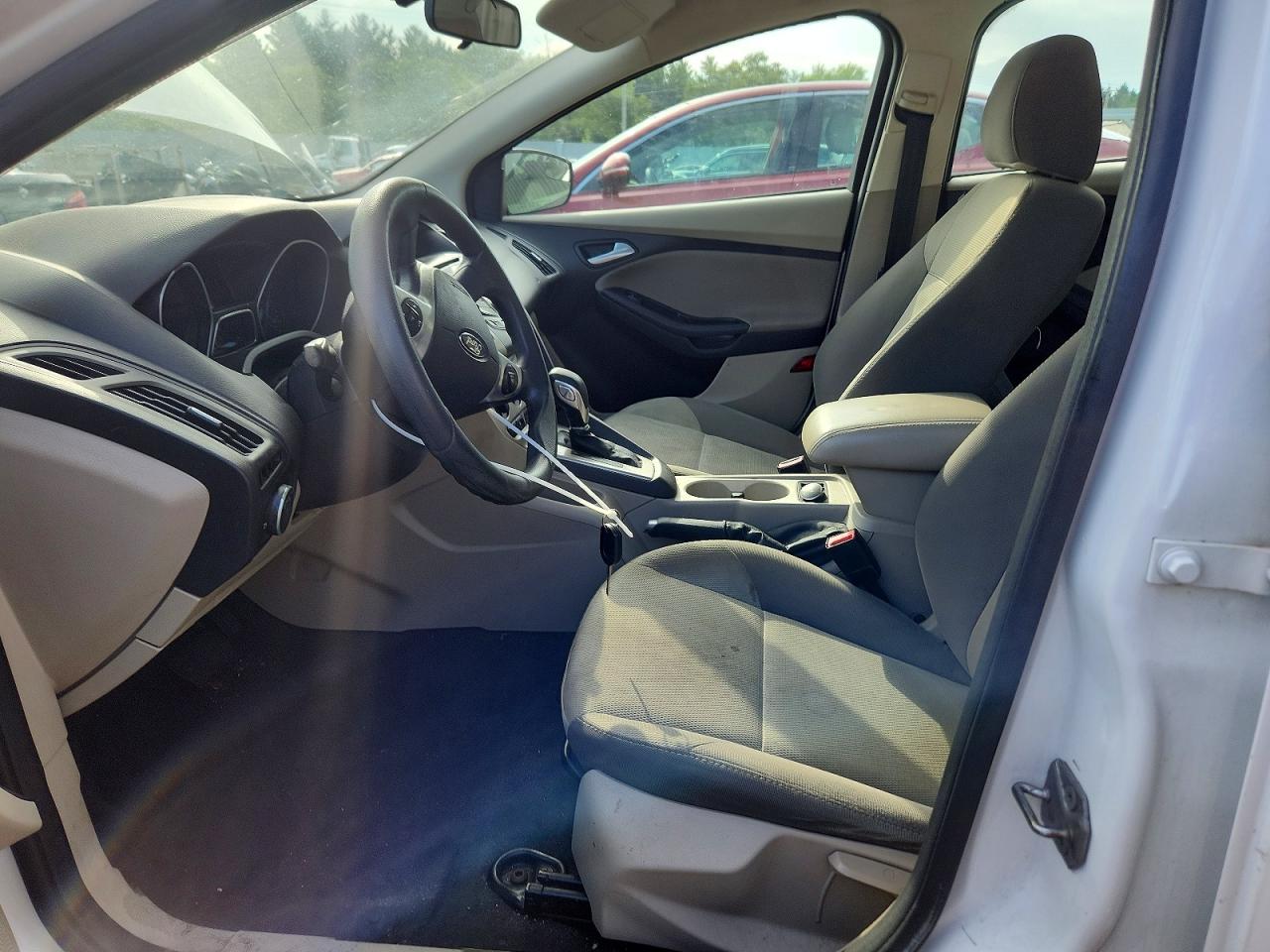 2014 Ford Focus Se White vin: 1FADP3F29EL157903