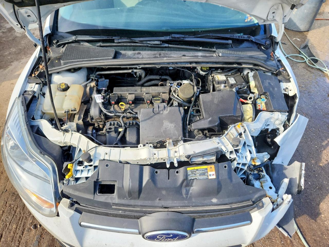 2014 Ford Focus Se White vin: 1FADP3F29EL157903