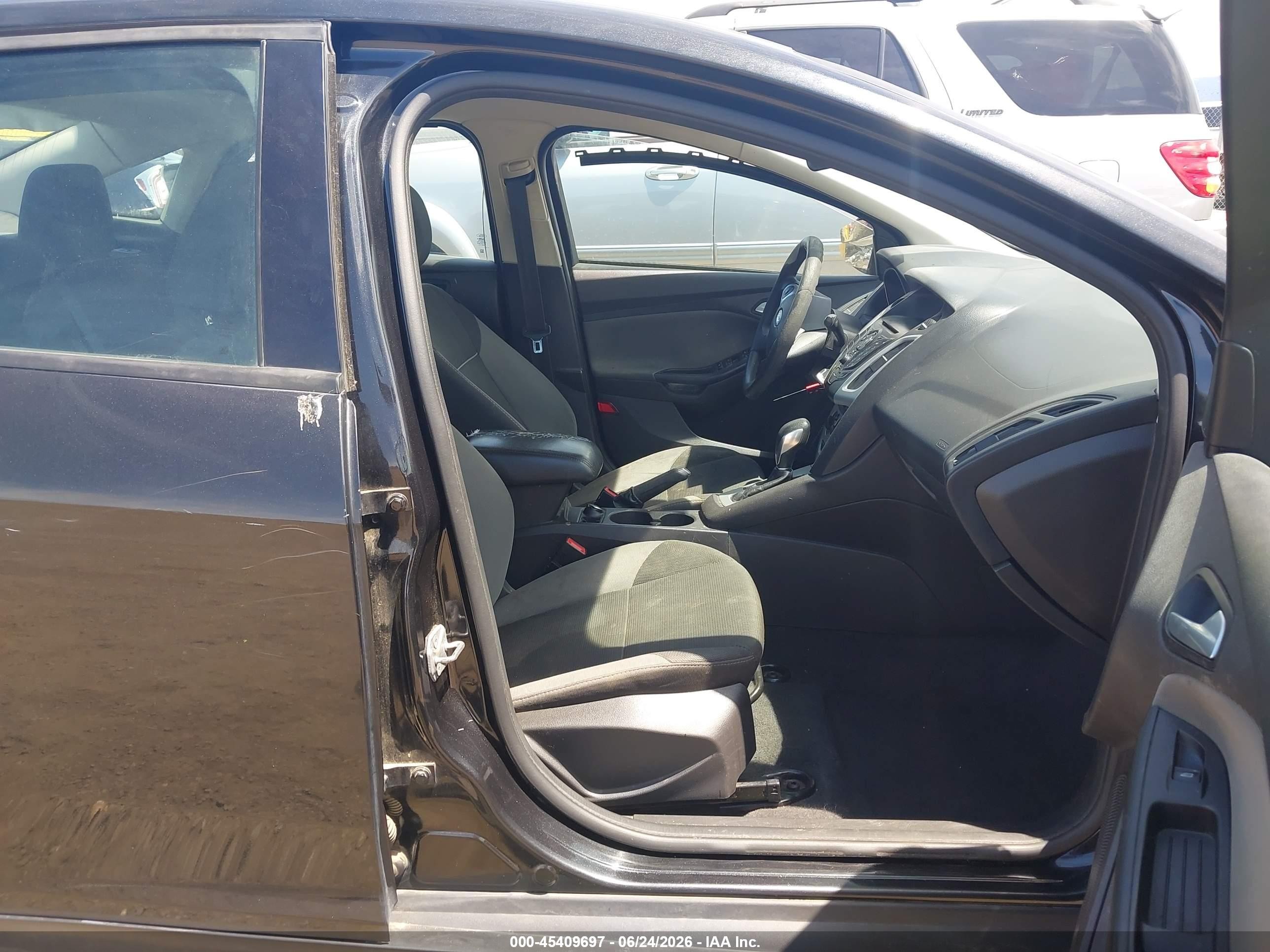 2014 Ford Focus Se Black vin: 1FADP3F29EL163121