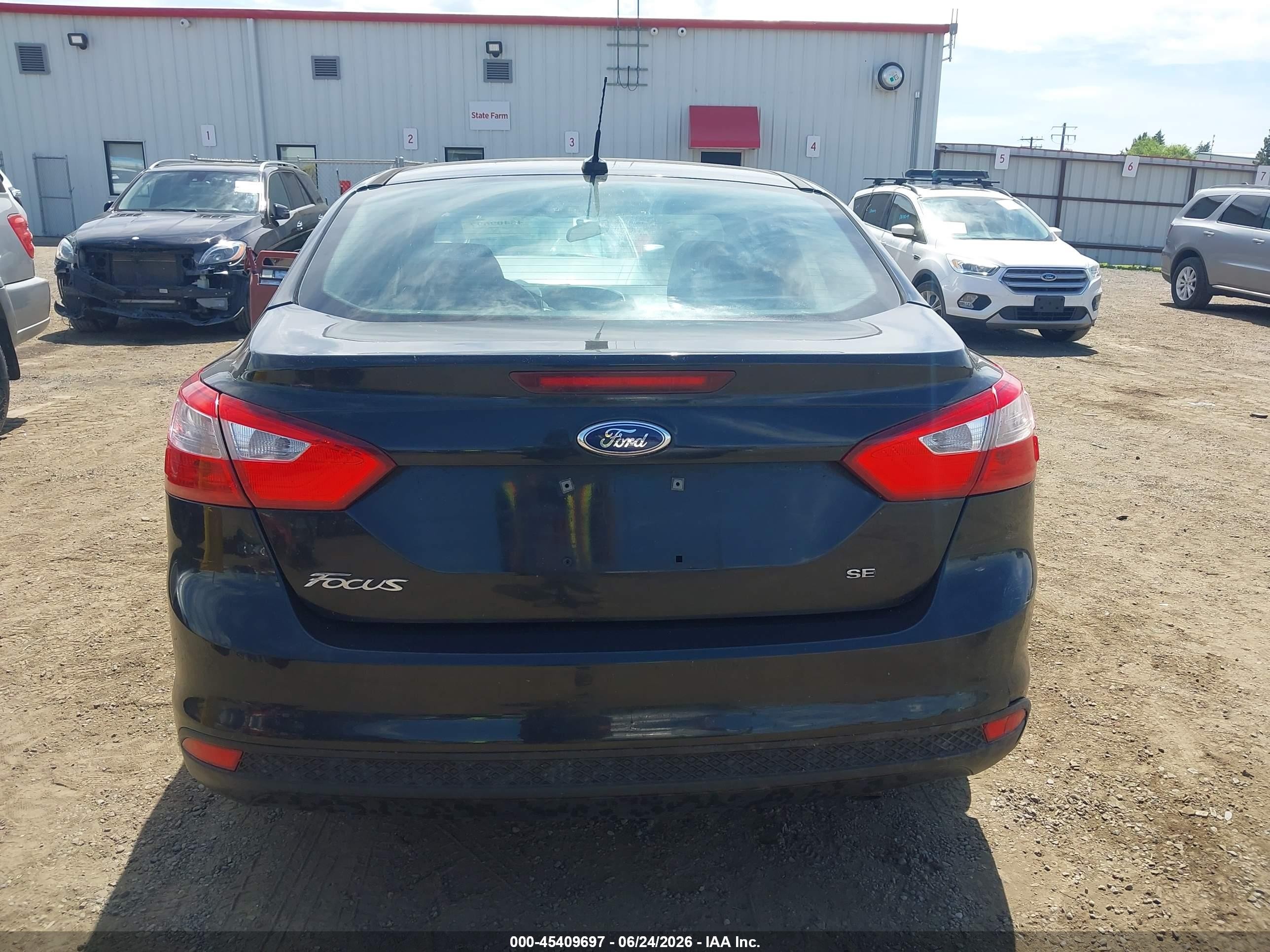 2014 Ford Focus Se Black vin: 1FADP3F29EL163121