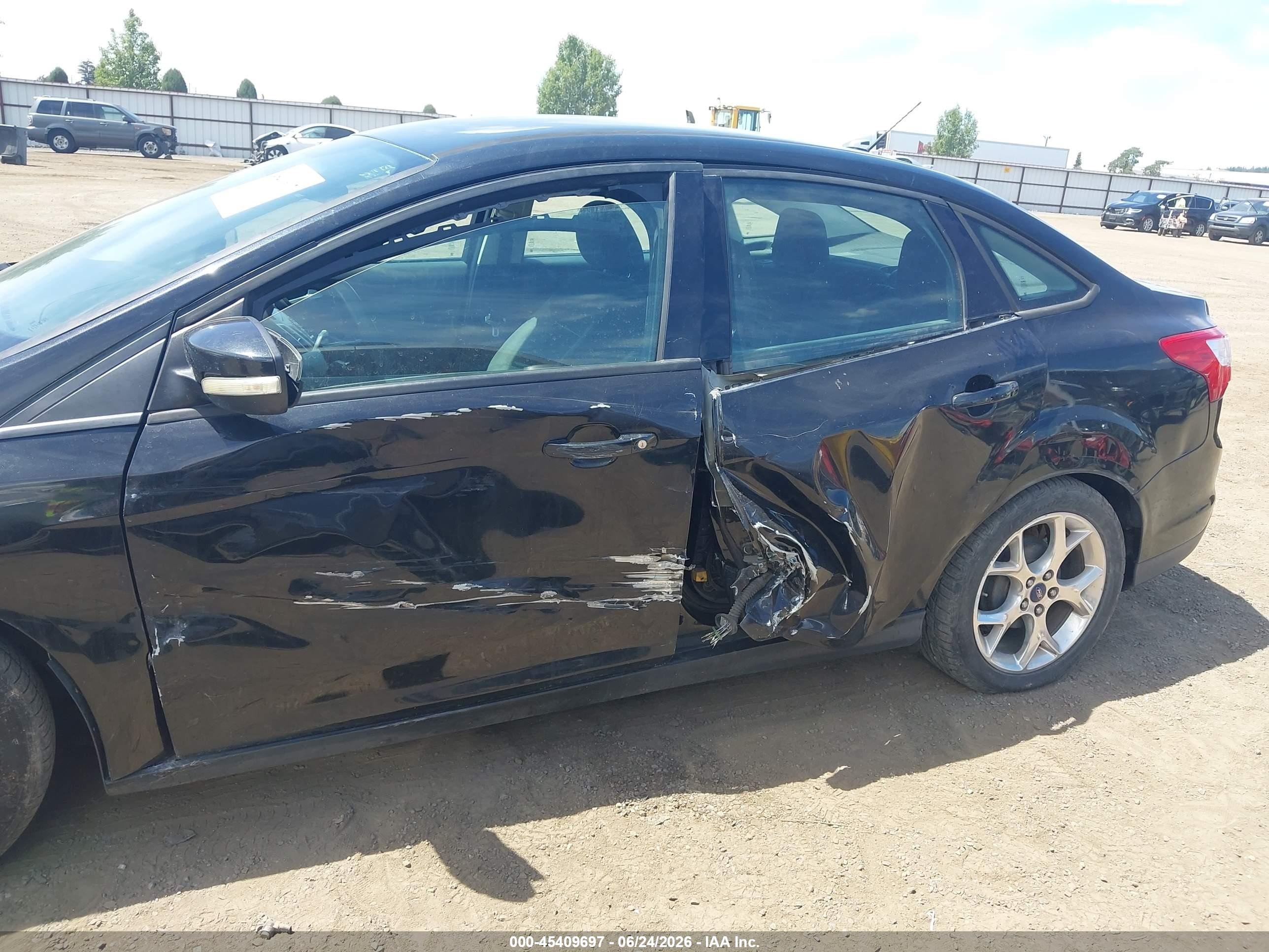 2014 Ford Focus Se Black vin: 1FADP3F29EL163121
