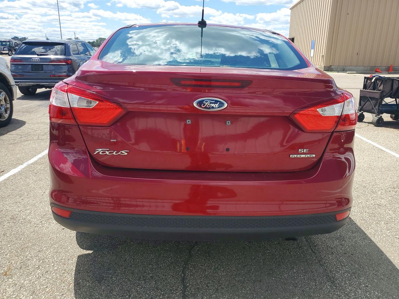 2014 Ford Focus Se Red vin: 1FADP3F29EL174197