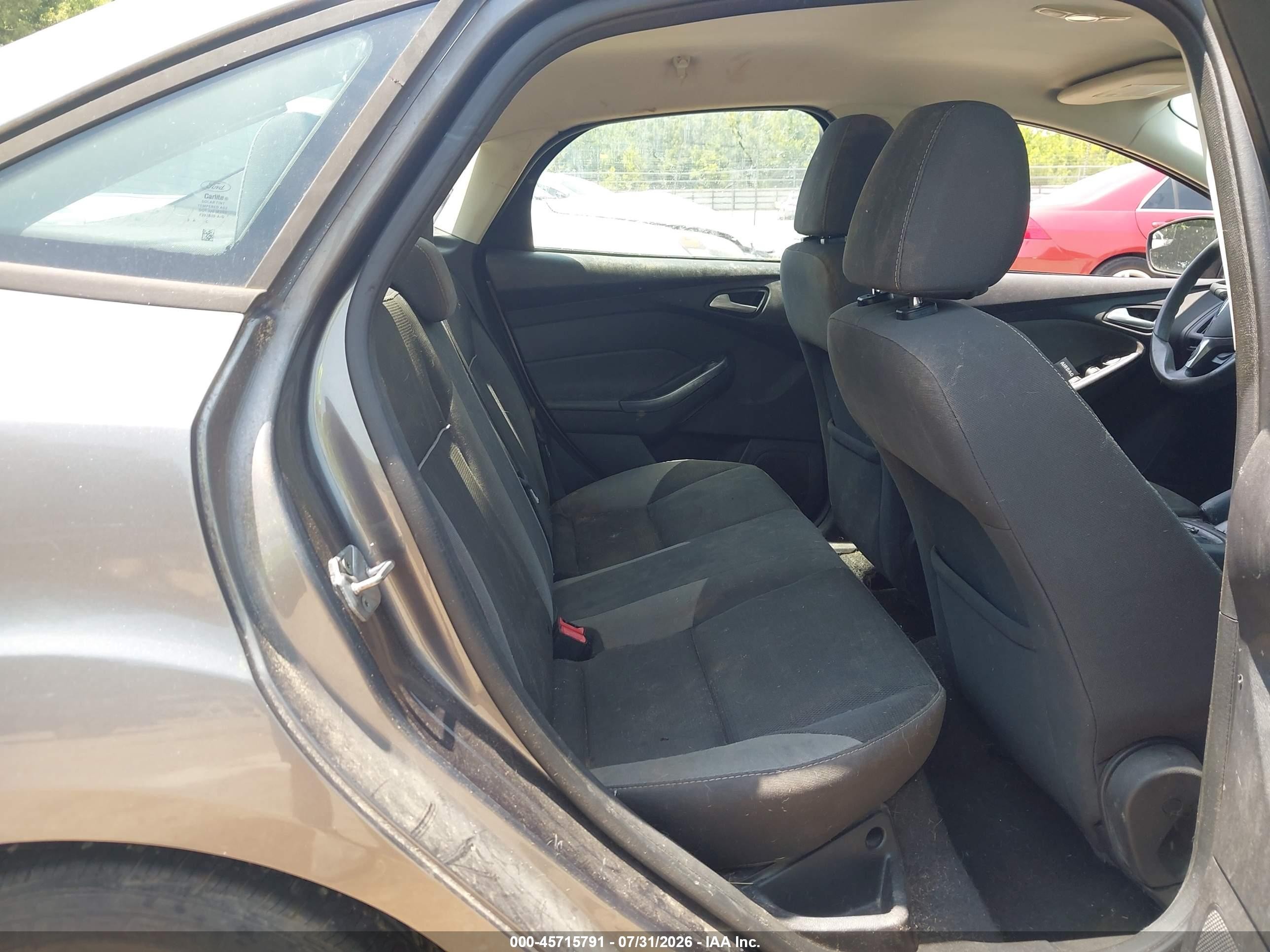 2014 Ford Focus Se Gray vin: 1FADP3F29EL190318
