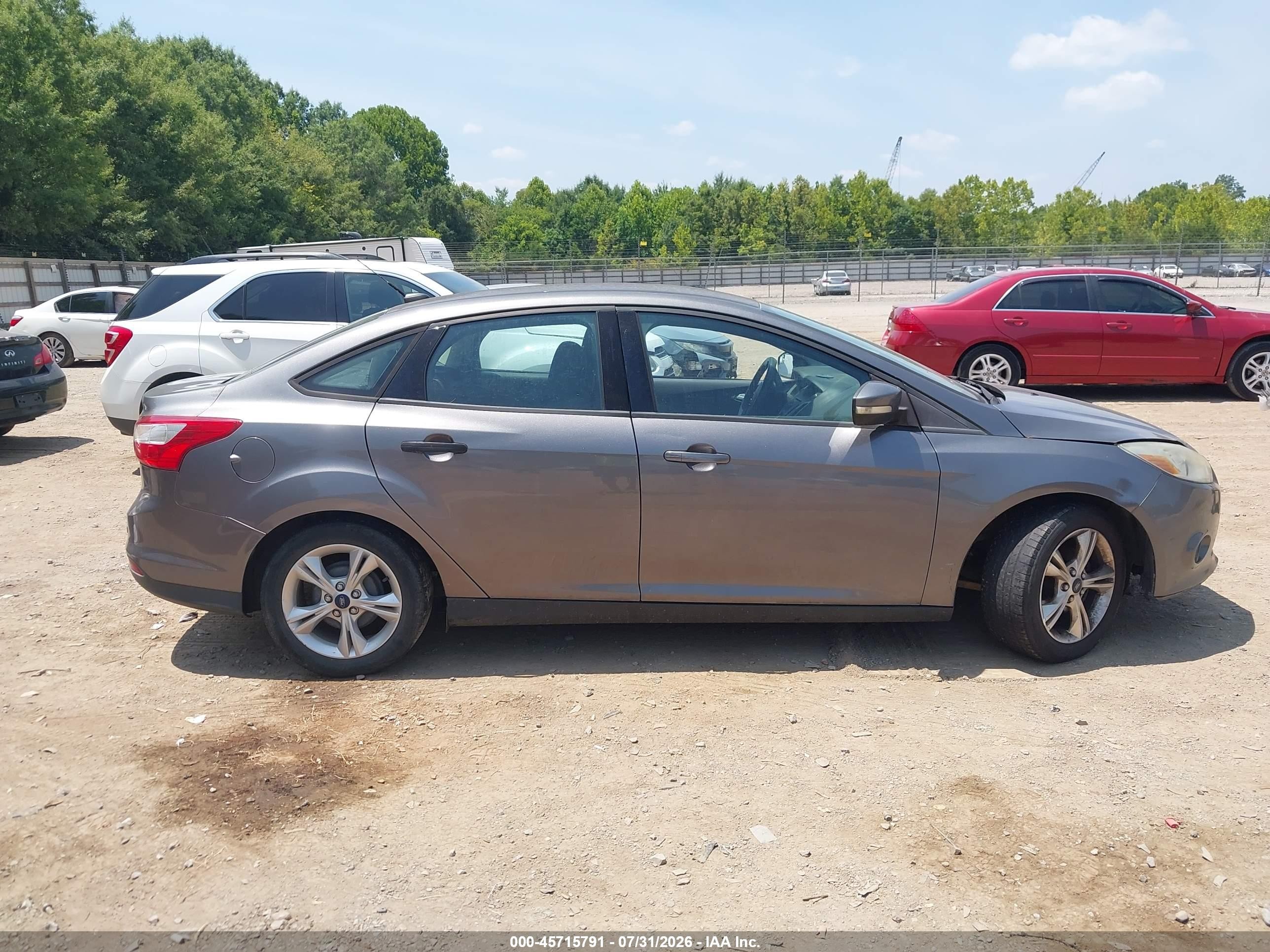 2014 Ford Focus Se Gray vin: 1FADP3F29EL190318
