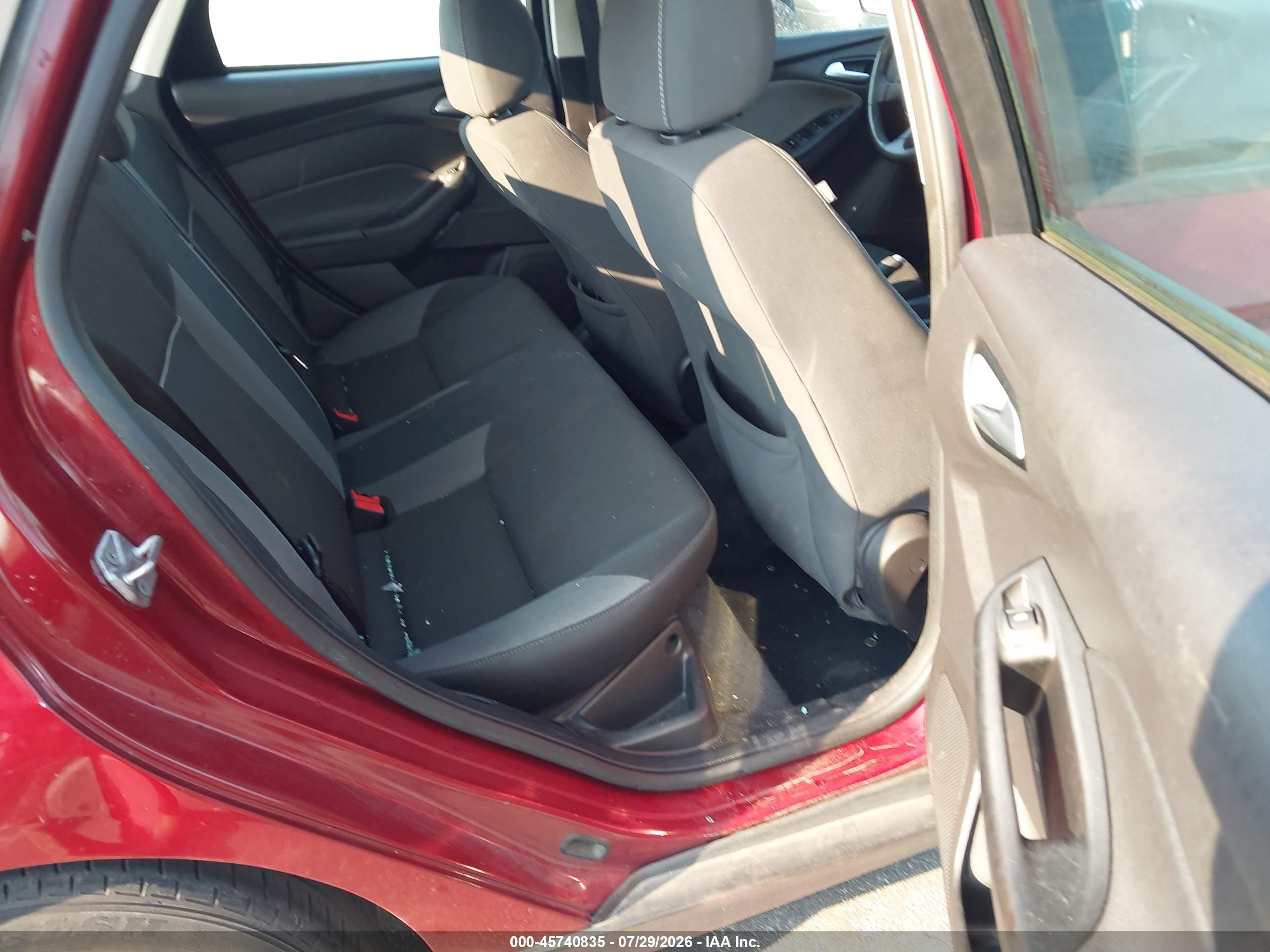 2014 Ford Focus Se Red vin: 1FADP3F29EL192019
