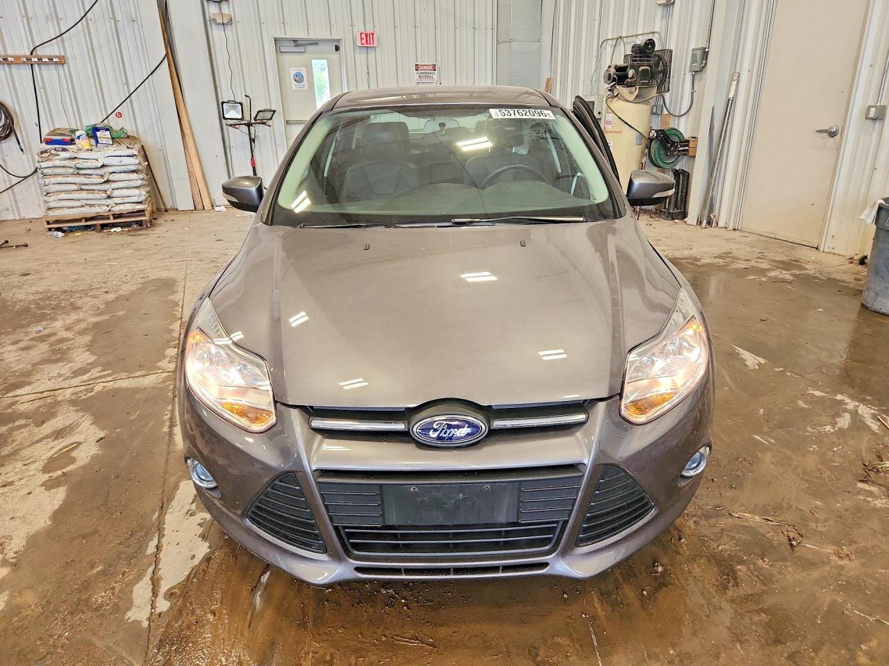 2014 Ford Focus Se Gray vin: 1FADP3F29EL194675