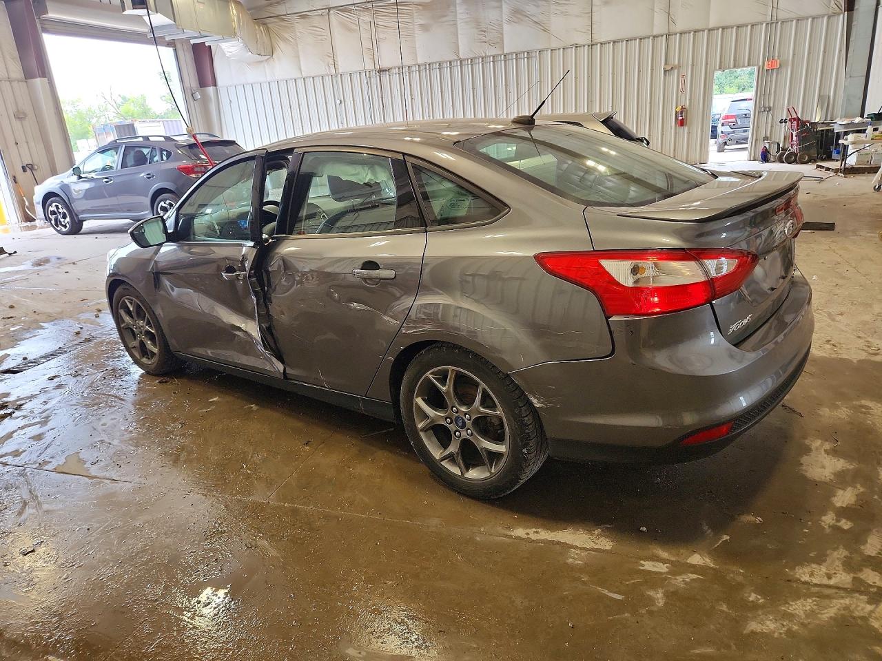 2014 Ford Focus Se Gray vin: 1FADP3F29EL194675