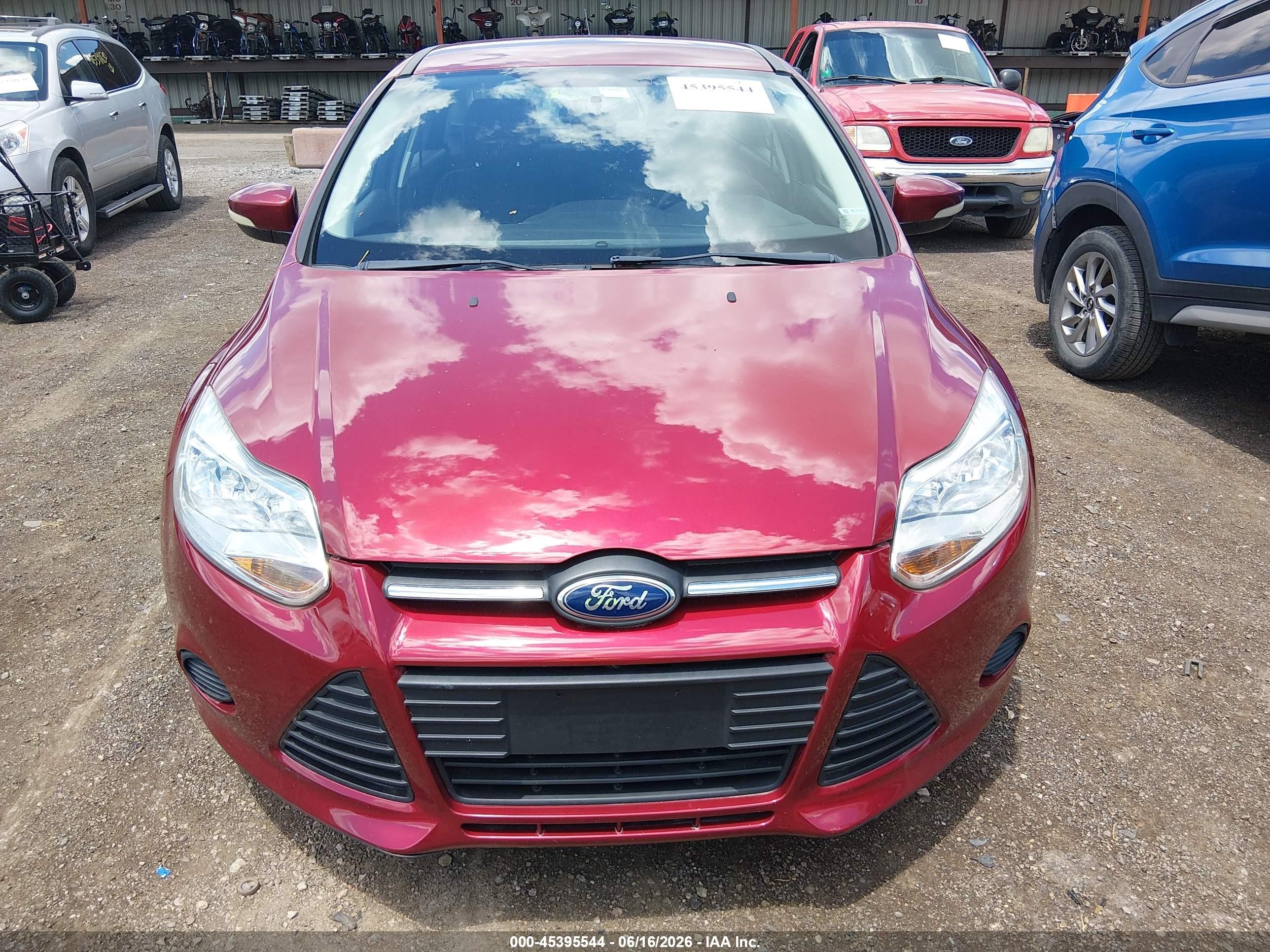 2014 Ford Focus Se Red vin: 1FADP3F29EL207280
