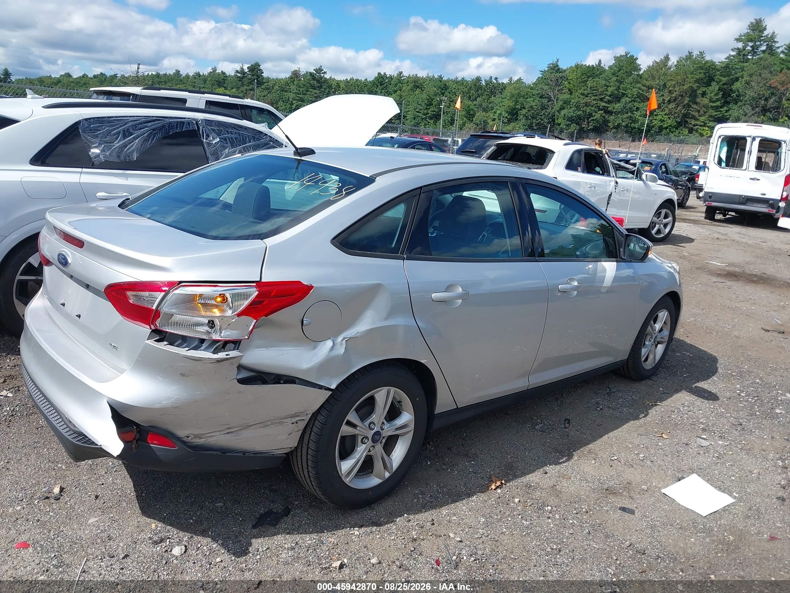 2014 Ford Focus Se Silver vin: 1FADP3F29EL210311