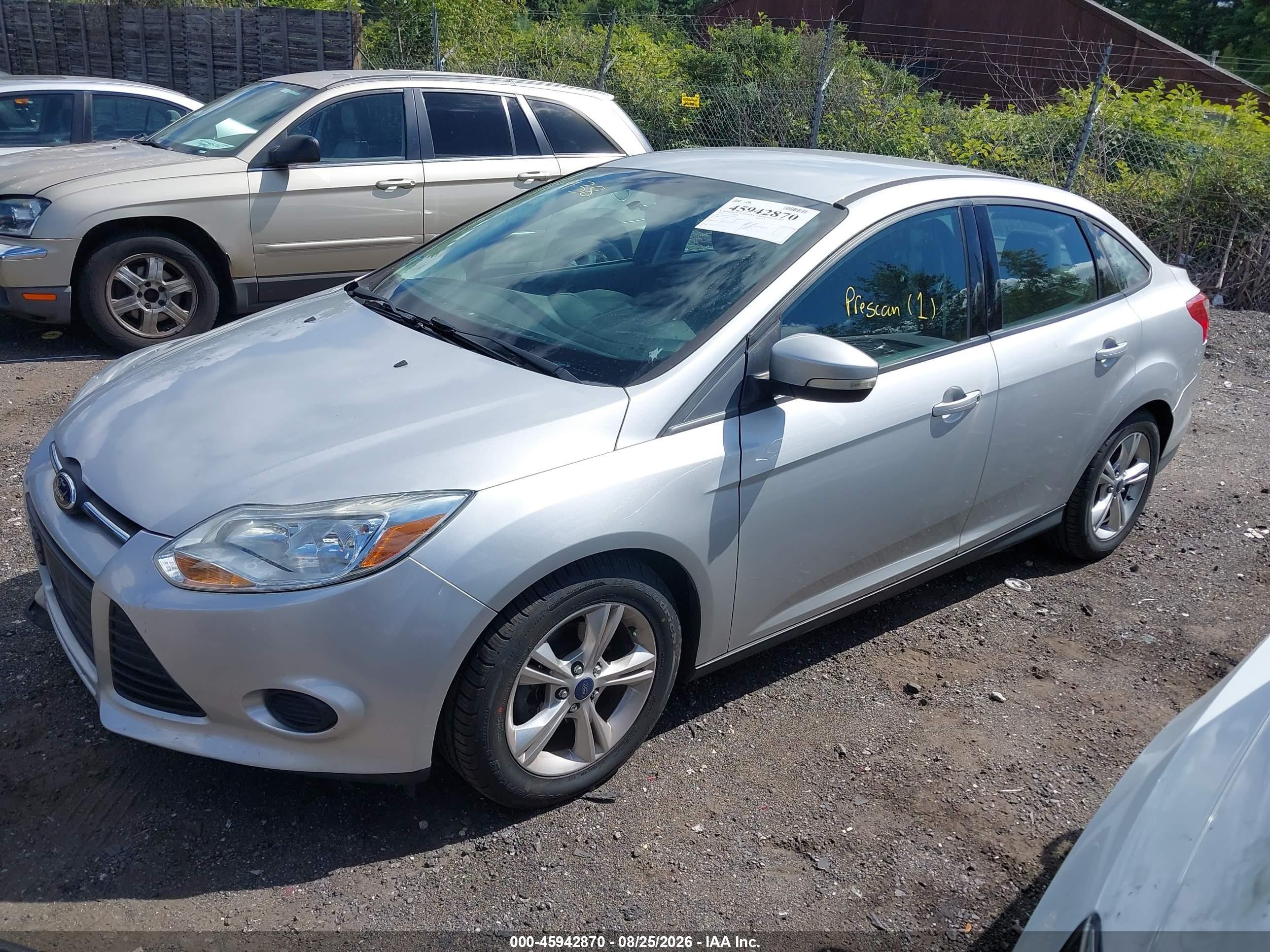 2014 Ford Focus Se Silver vin: 1FADP3F29EL210311