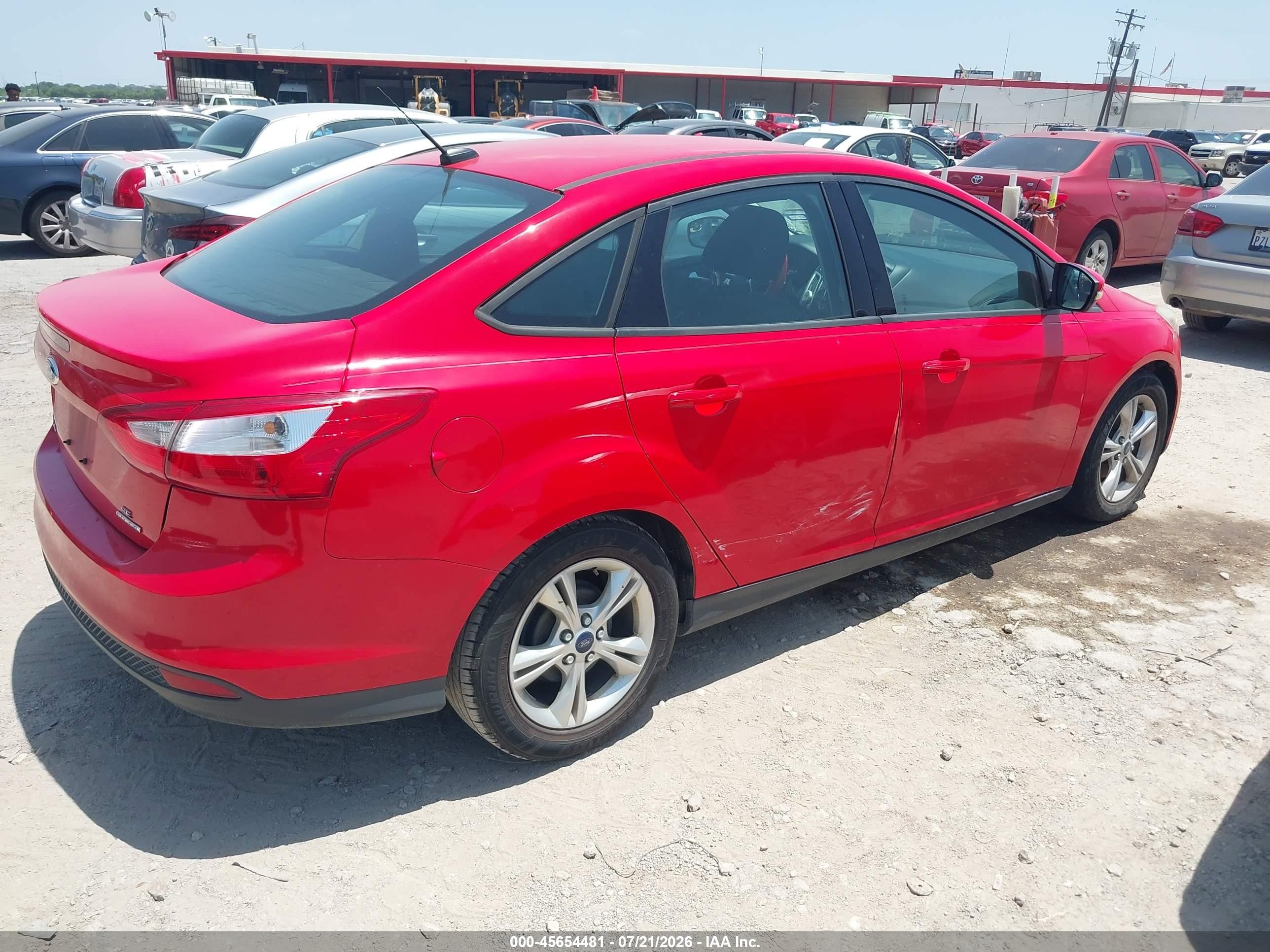 2014 Ford Focus Se Red vin: 1FADP3F29EL214083