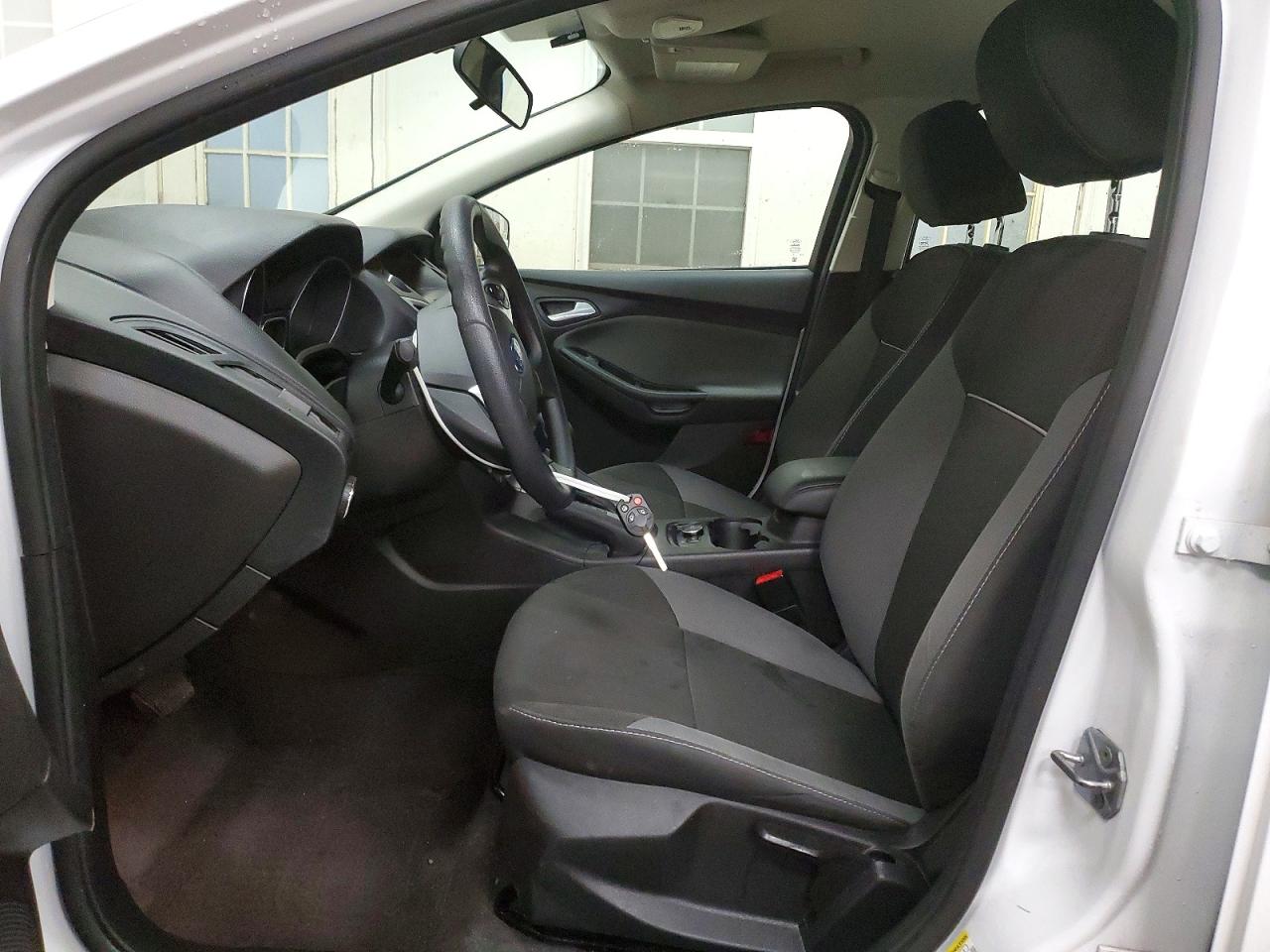 2014 Ford Focus Se White vin: 1FADP3F29EL217890