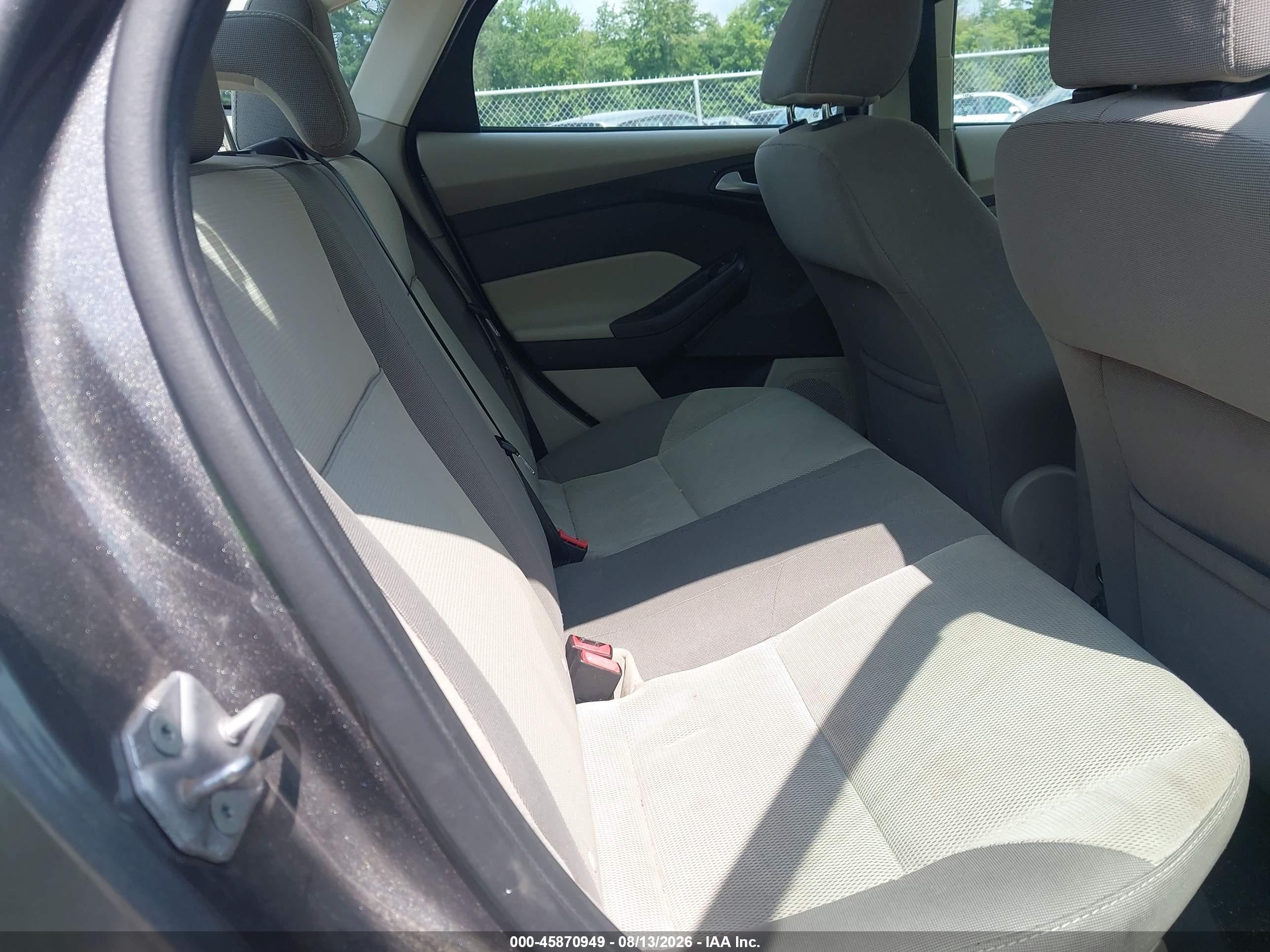 2014 Ford Focus Se Gray vin: 1FADP3F29EL222863