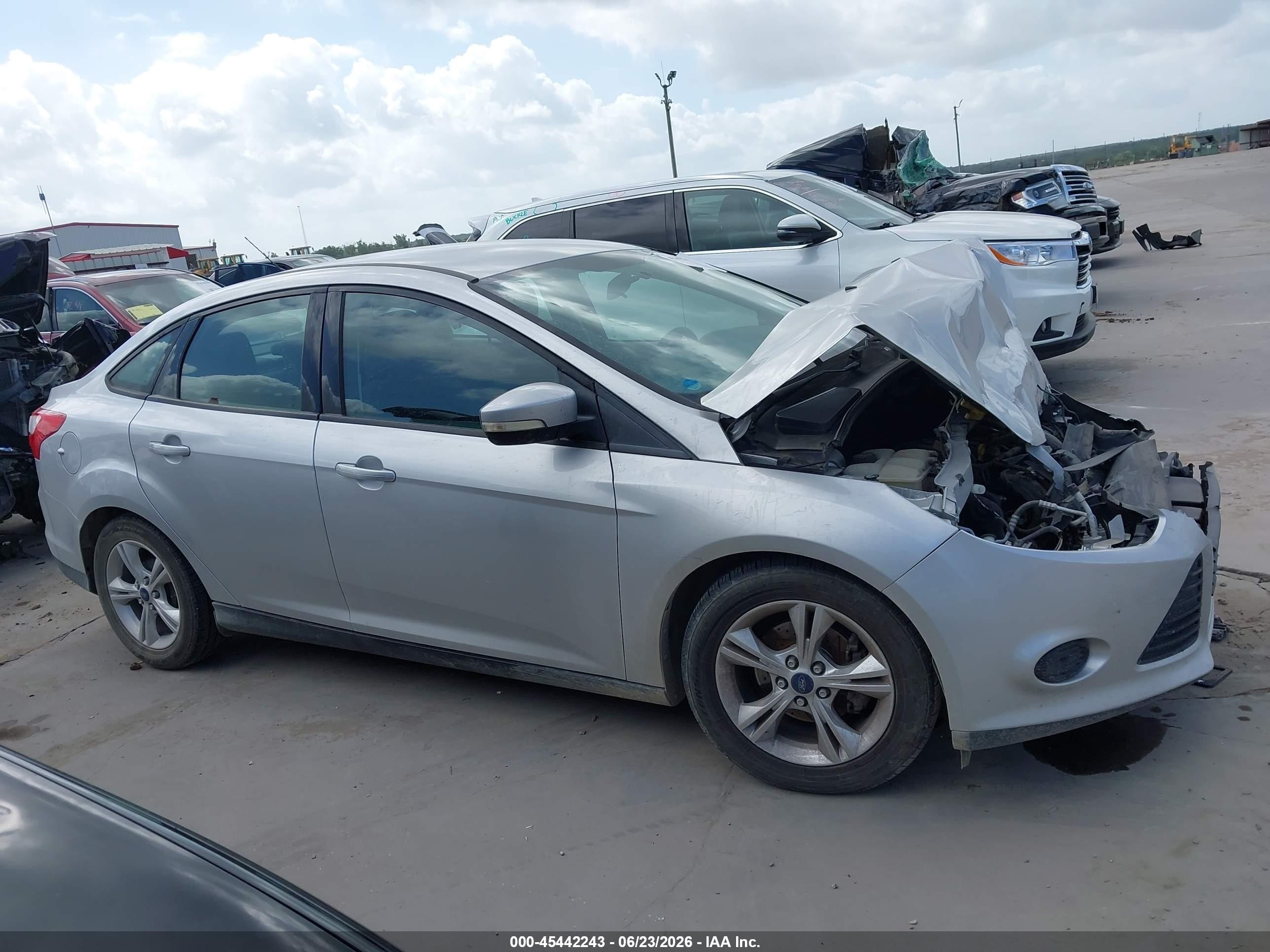 2014 Ford Focus Se Silver vin: 1FADP3F29EL223978