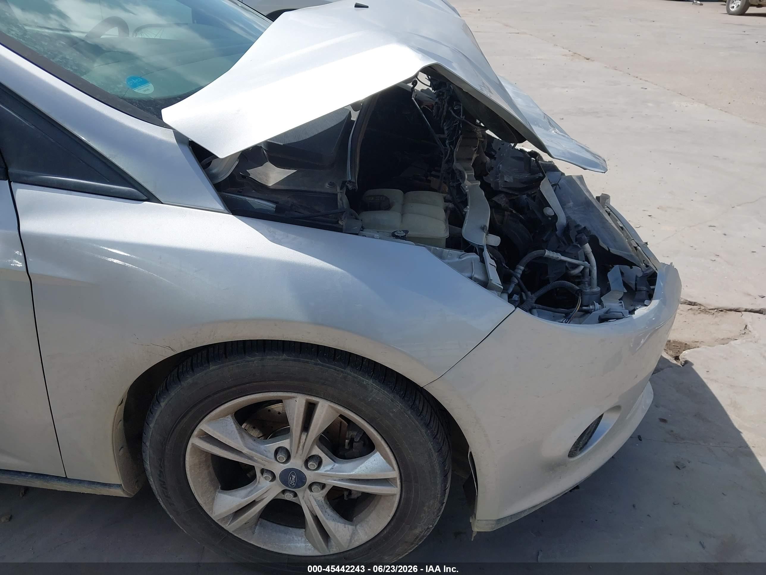 2014 Ford Focus Se Silver vin: 1FADP3F29EL223978