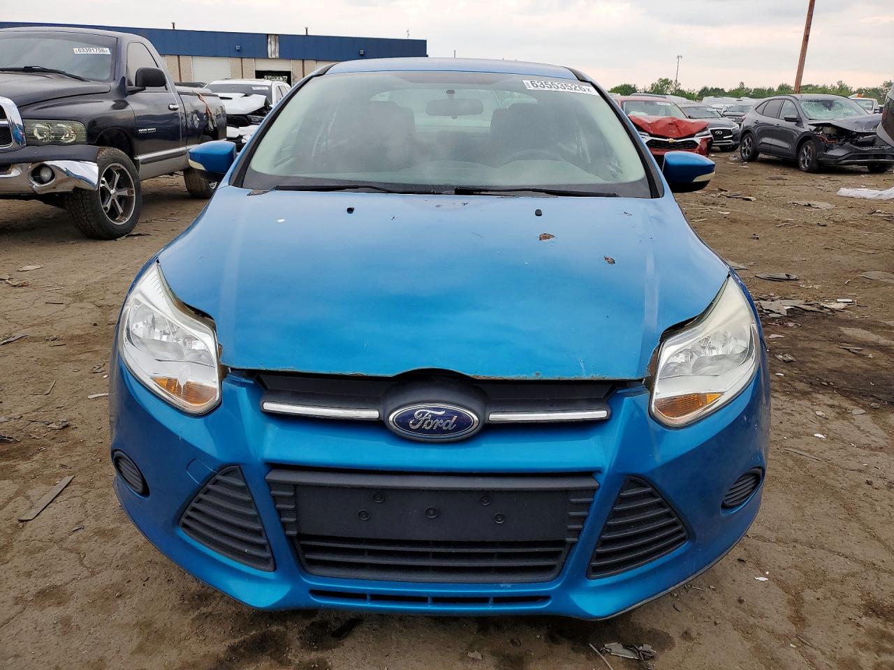 2014 Ford Focus Se Blue vin: 1FADP3F29EL224385