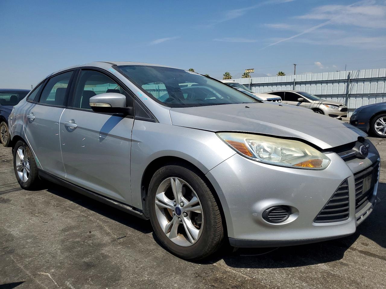 2014 Ford Focus Se Silver vin: 1FADP3F29EL230915