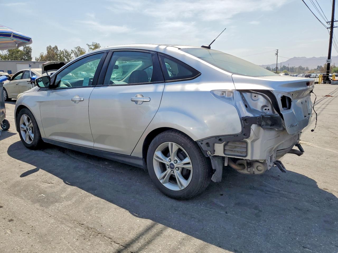 2014 Ford Focus Se Silver vin: 1FADP3F29EL230915