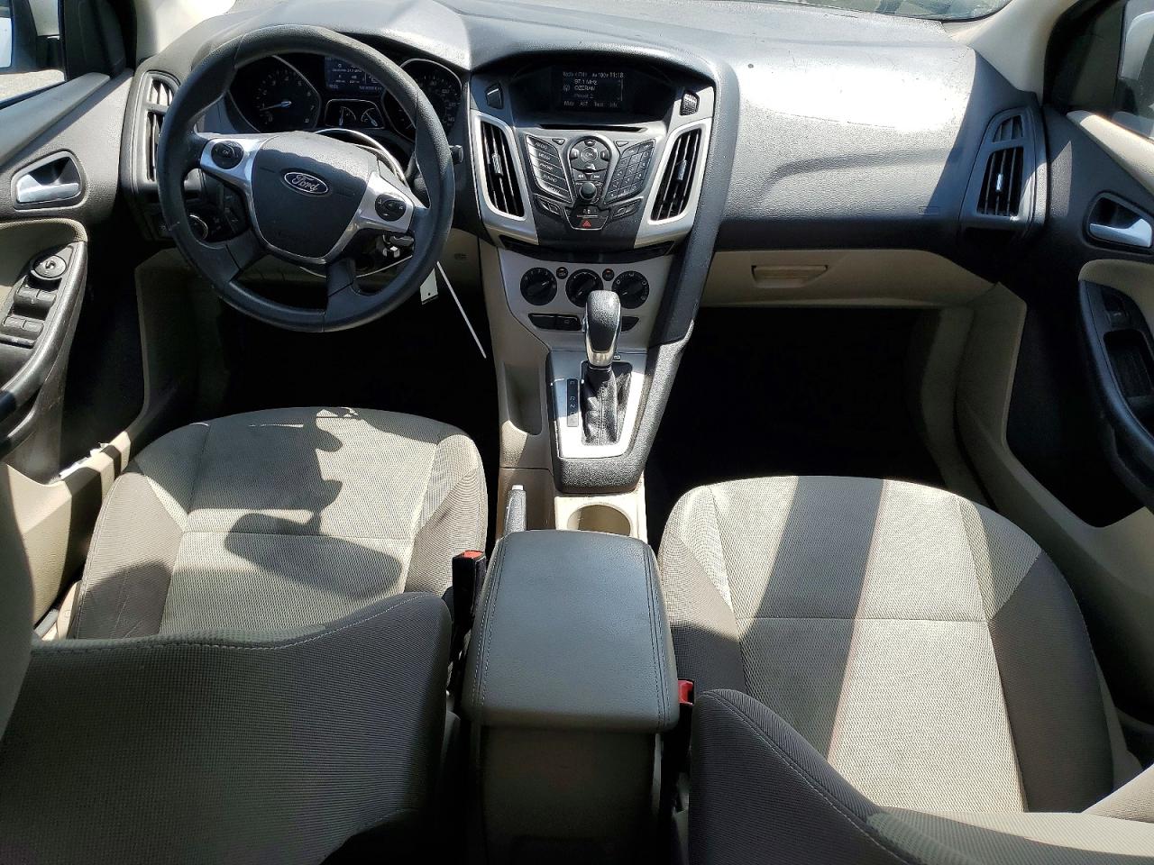 2014 Ford Focus Se Silver vin: 1FADP3F29EL230915