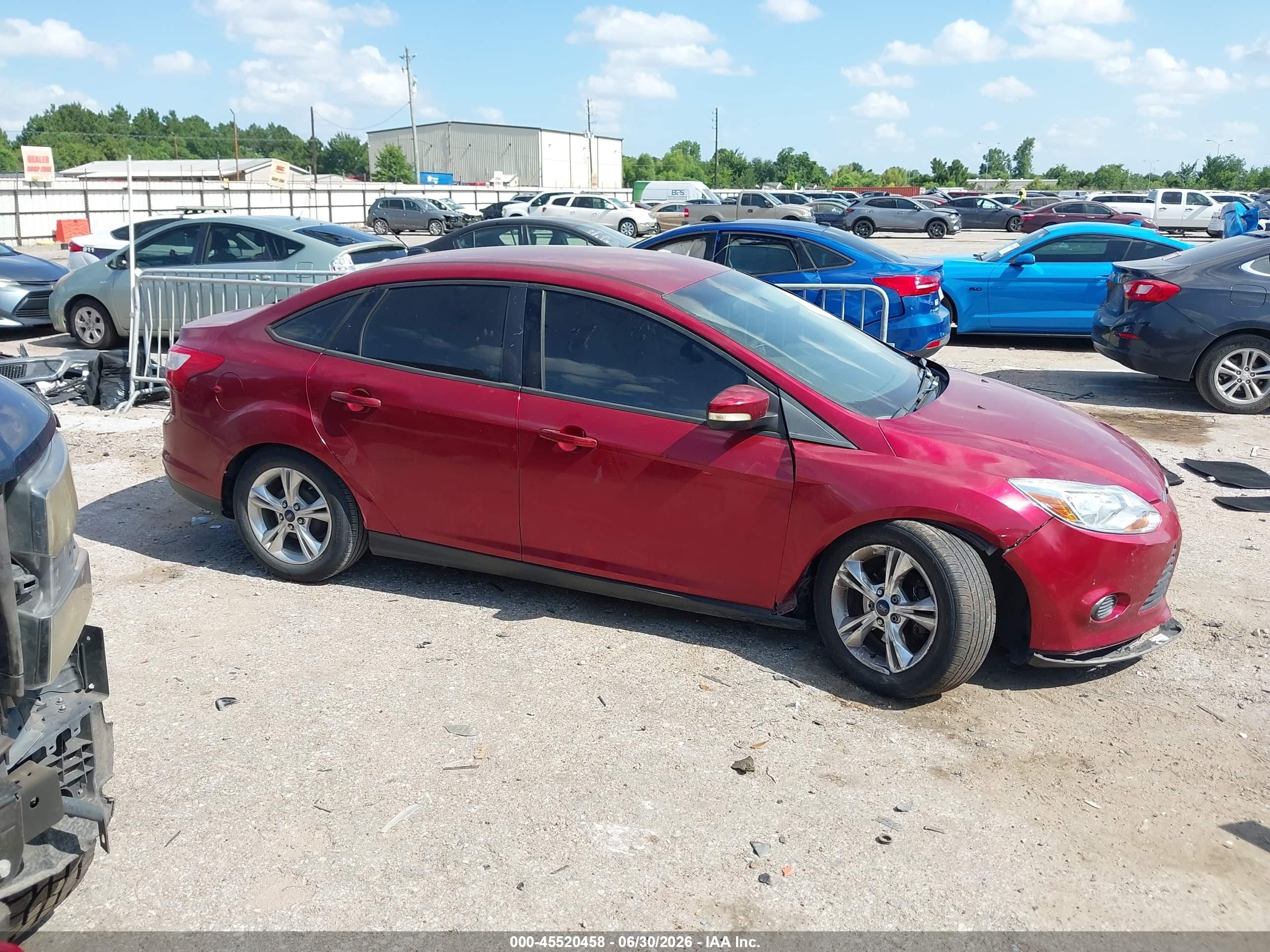 2014 Ford Focus Se Red vin: 1FADP3F29EL231367