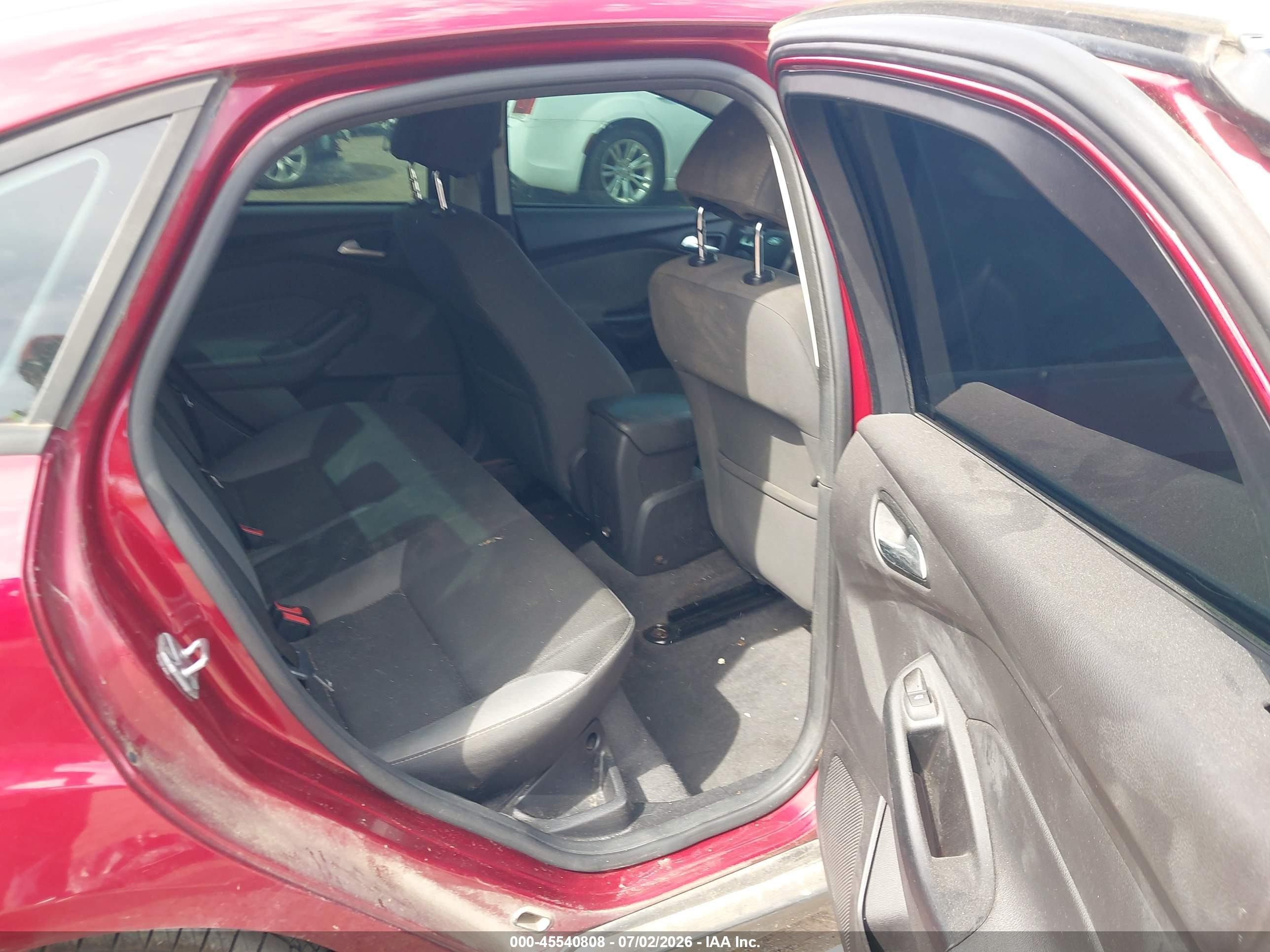 2014 Ford Focus Se Красный vin: 1FADP3F29EL235631