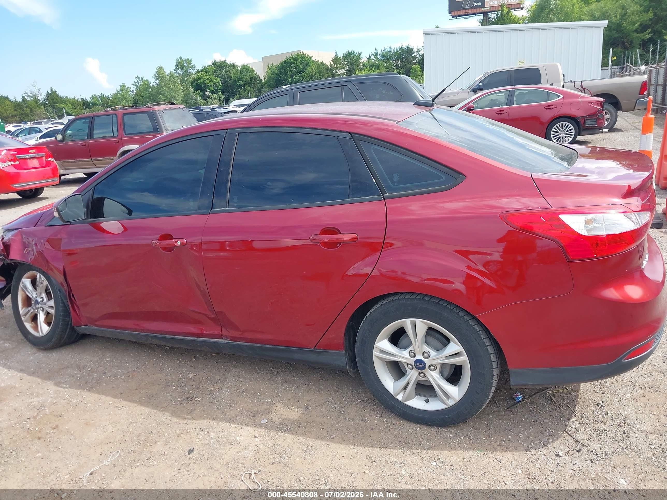 2014 Ford Focus Se Красный vin: 1FADP3F29EL235631
