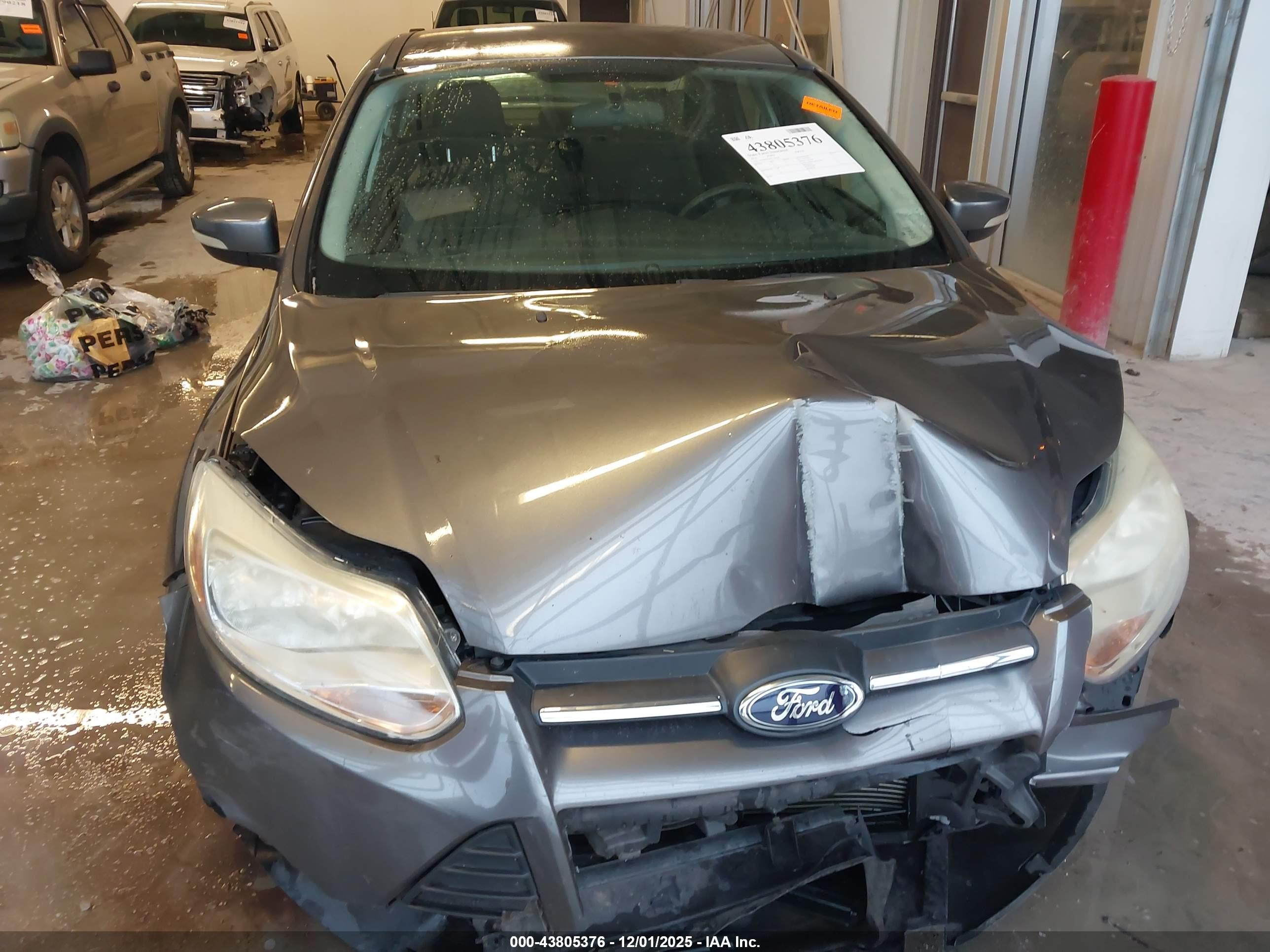 2014 Ford Focus Se Gray vin: 1FADP3F29EL239128